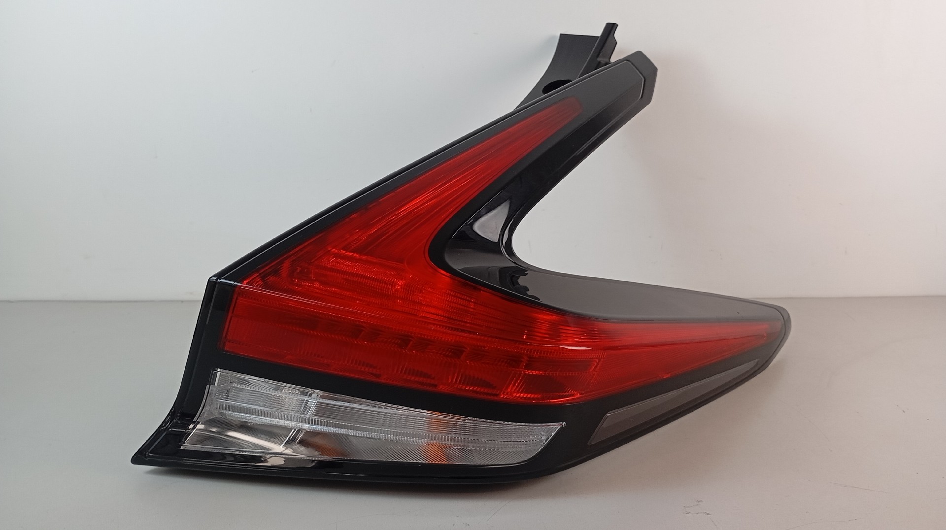 Farolim Stop Direito NISSAN LEAF (ZE1_) | 17 - 