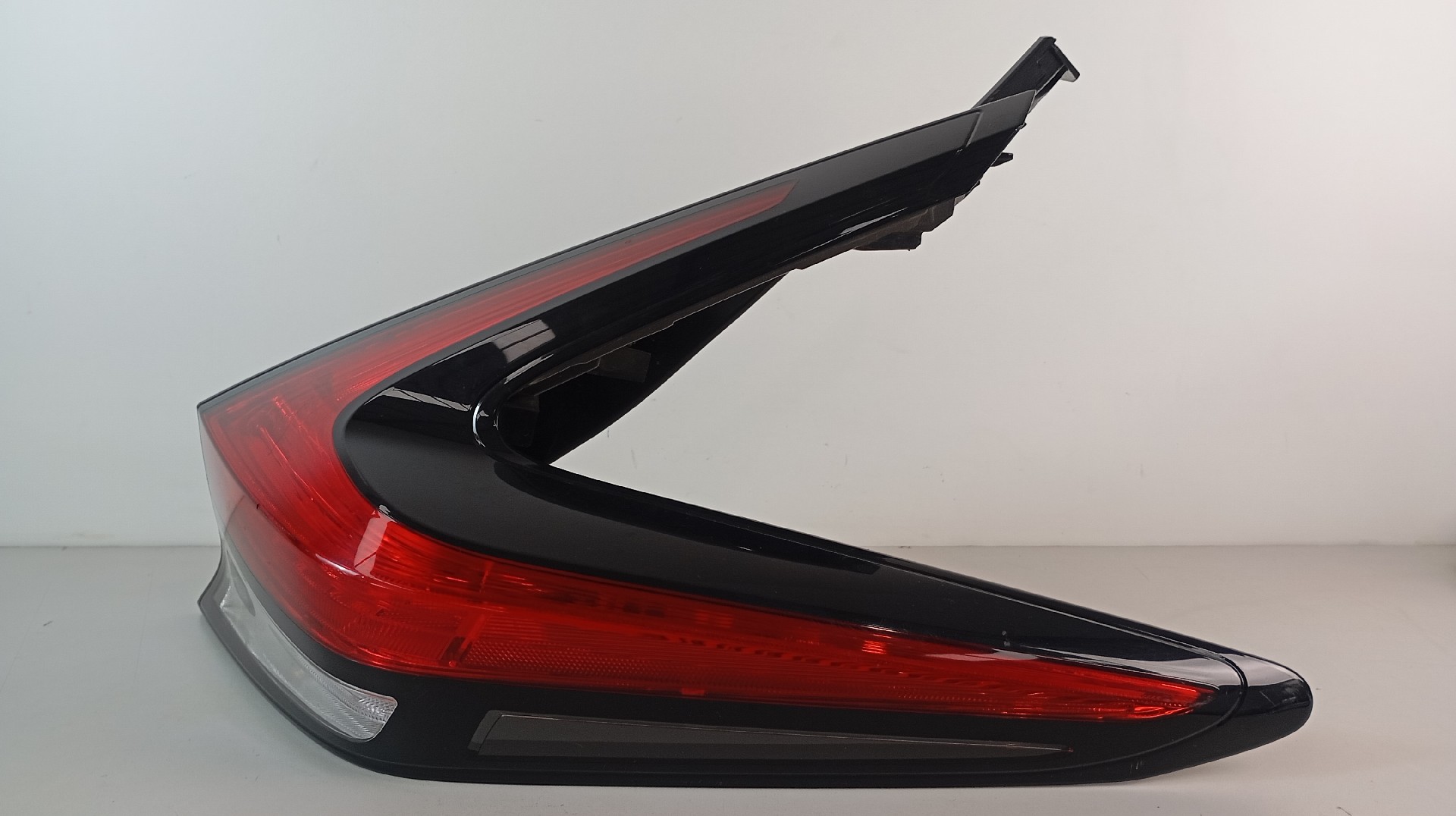 Farolim Stop Direito NISSAN LEAF (ZE1_) | 17 -  Imagem-3