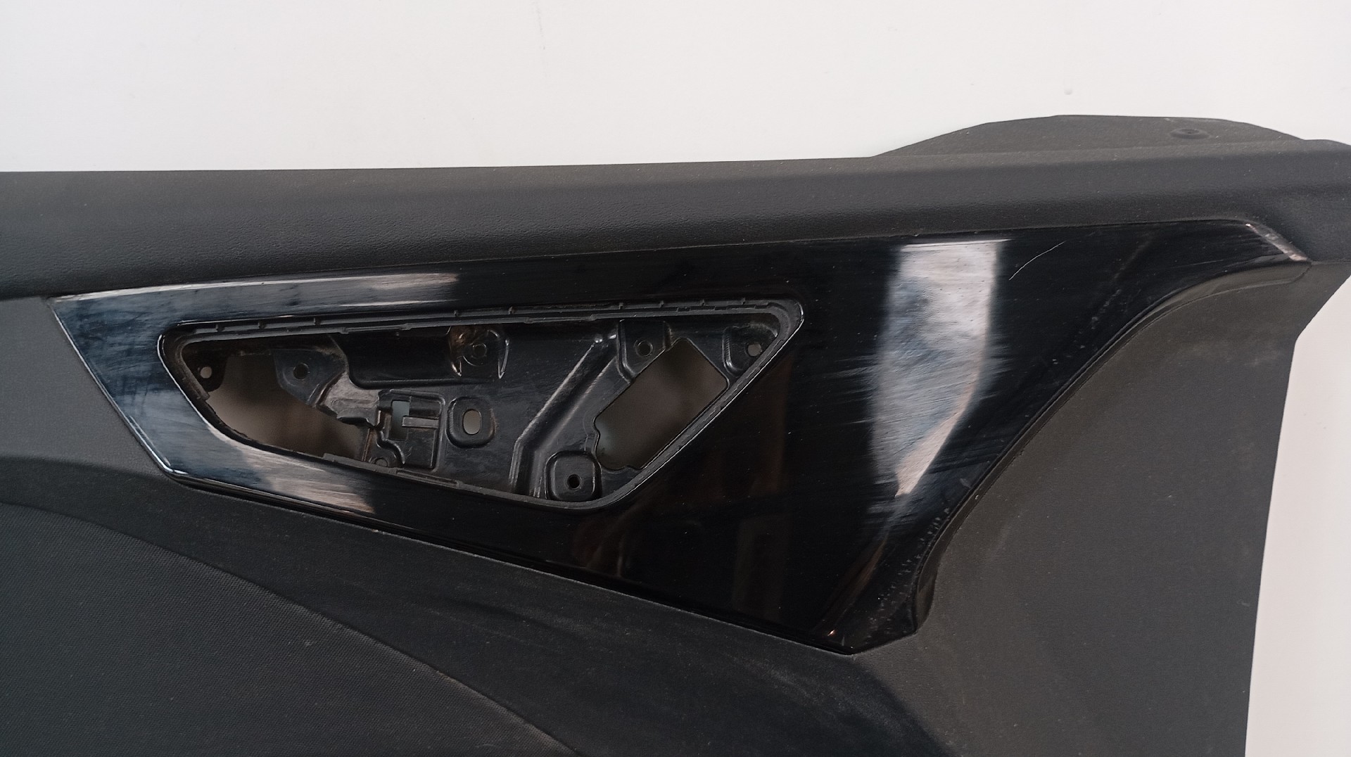 Quartela / Forra Porta Frente Esquerda AUDI Q4 E-TRON (F4B) Imagem-1