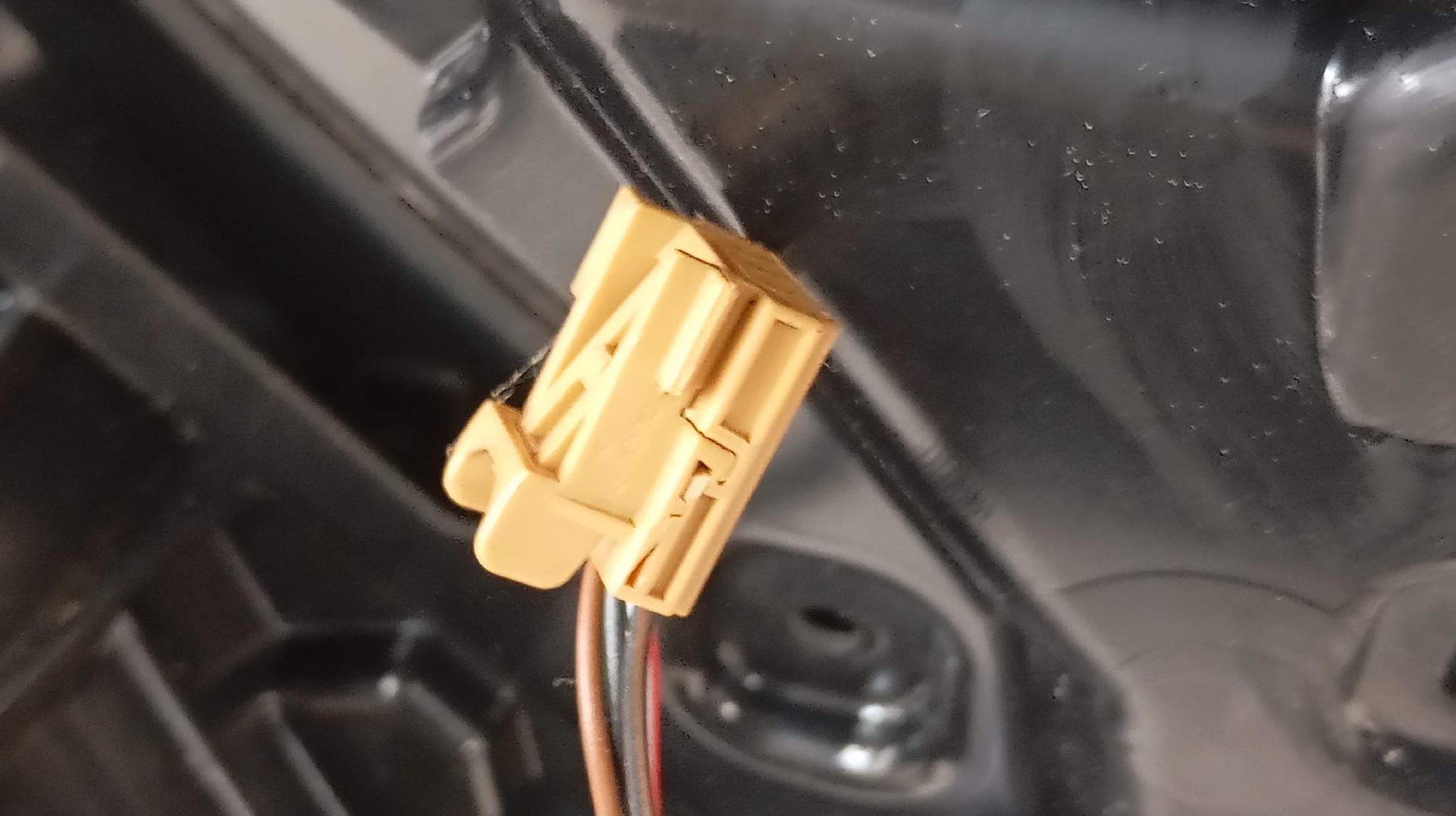 Quartela / Forra Porta Frente Esquerda AUDI Q4 E-TRON (F4B) Imagem-10