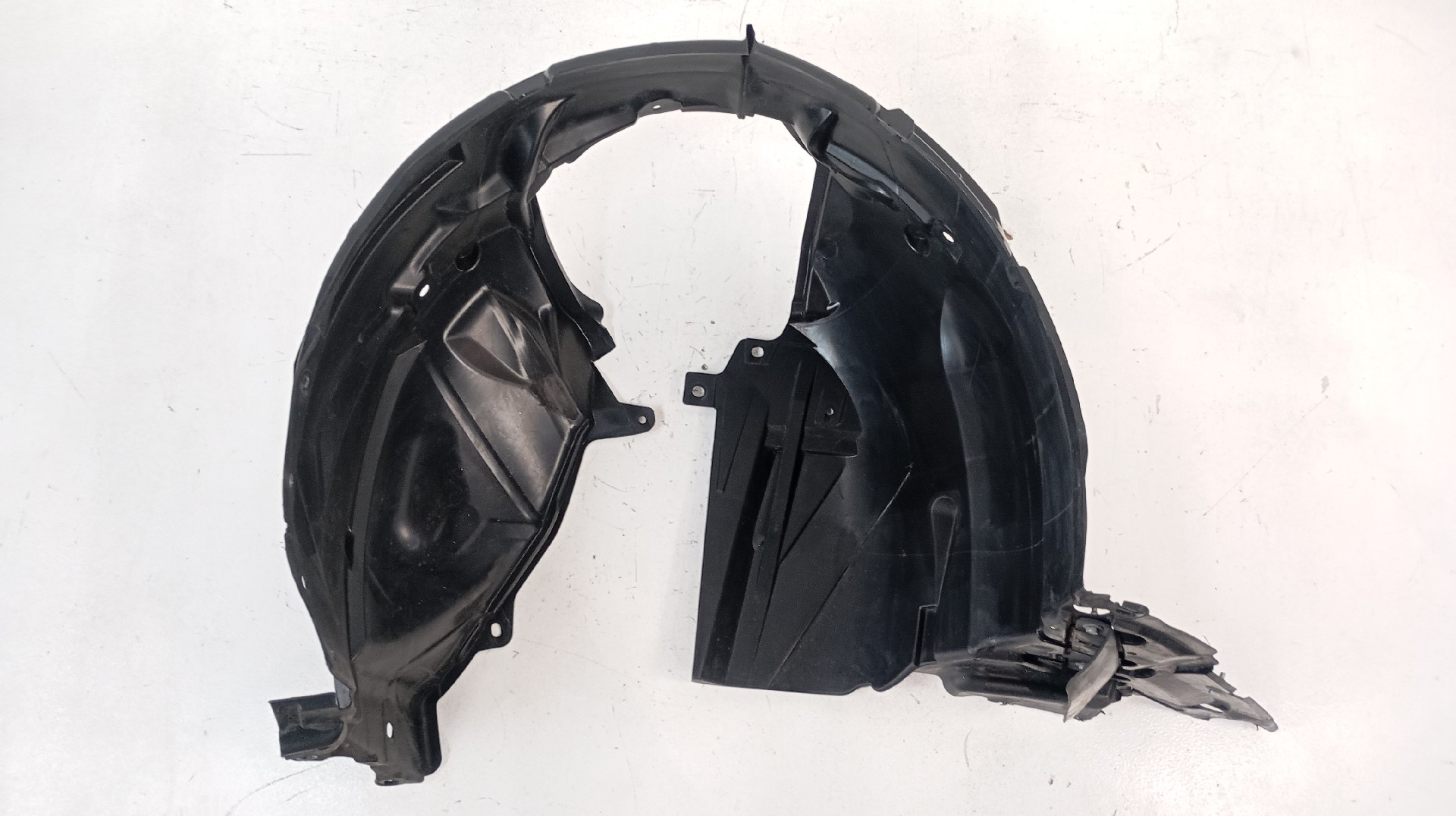Cave de Roda Frente Direita NISSAN LEAF (ZE1_) | 17 - 