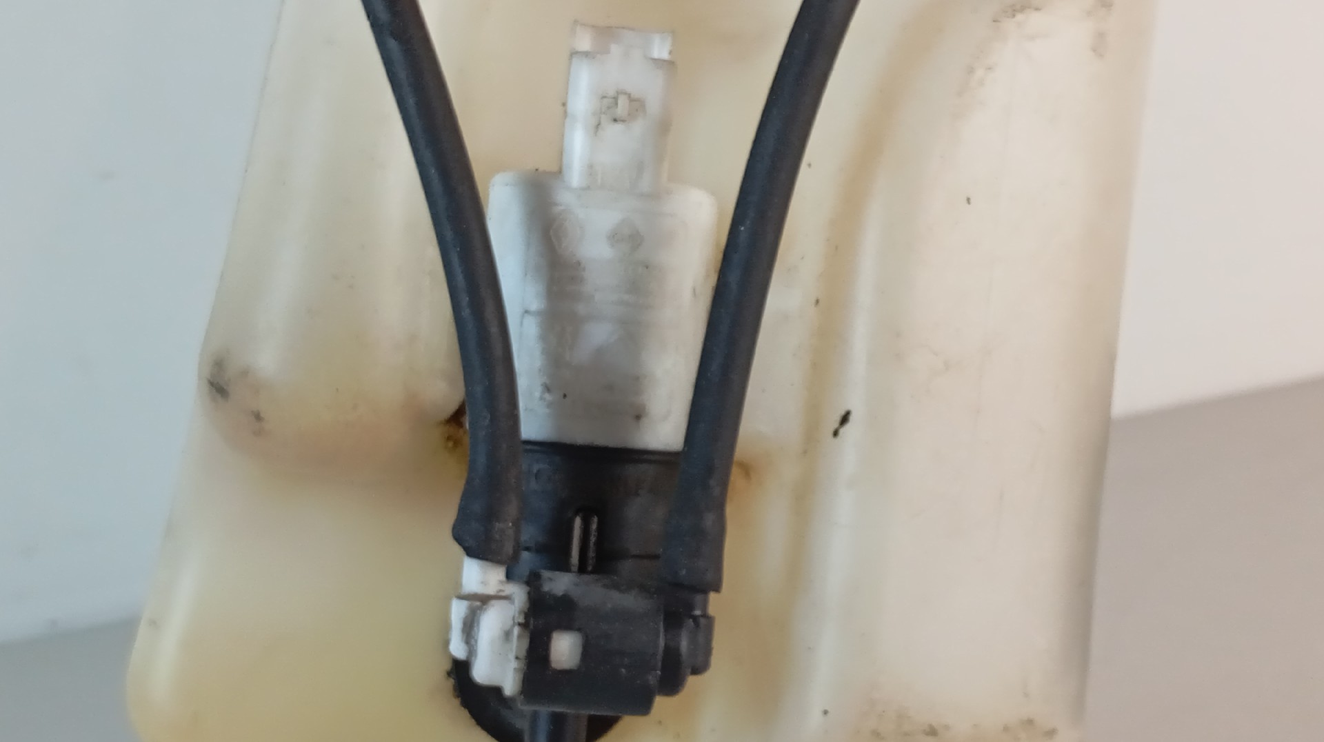 Depósito / Reservatorio Limpa Vidros RENAULT CLIO III (BR0/1, CR0/1) | 05 -  Imagem-2