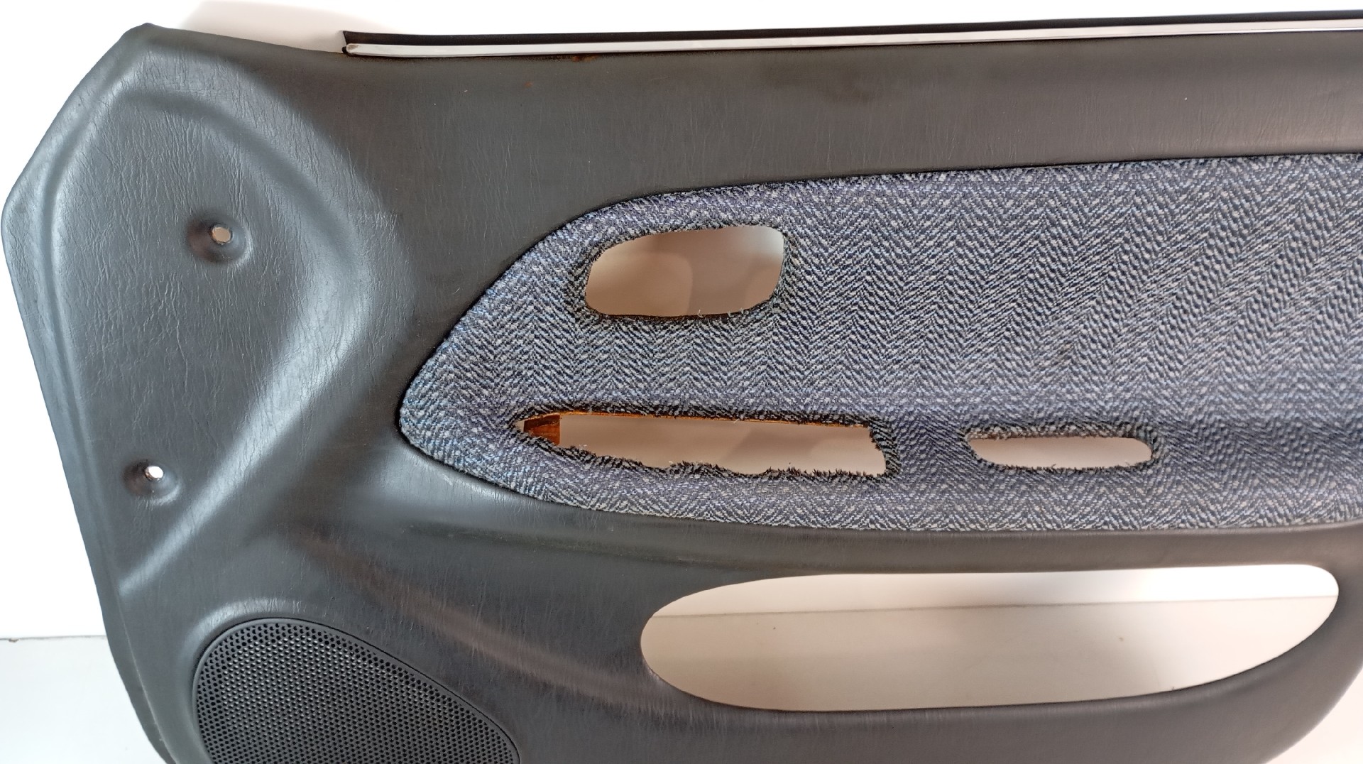 Quartela / Forra Porta Traseira Direita TOYOTA COROLLA (_E10_) | 91 - 99 Imagem-1