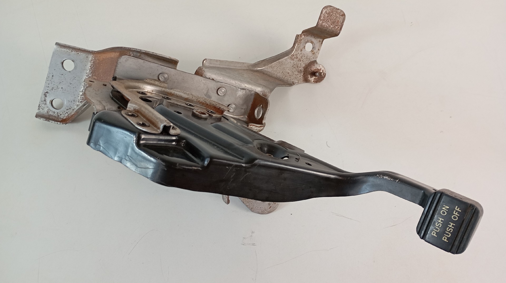 Pedal Travão de Parque NISSAN LEAF (ZE0) | 10 - 