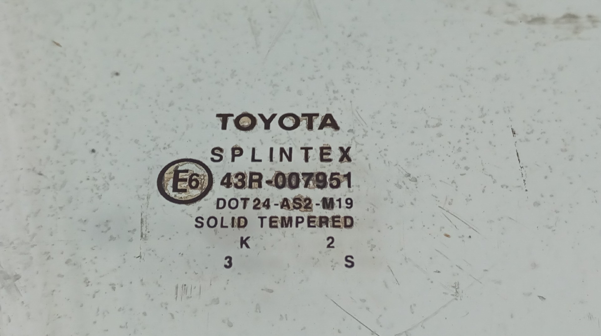 Vidro Porta Frente Direita TOYOTA COROLLA 2.0 D-4D Imagem-3