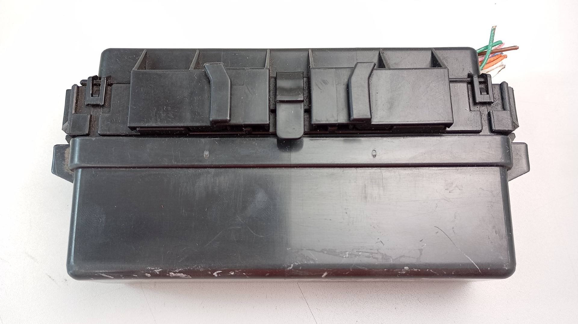 Caixa de Fusíveis Plástica NISSAN LEAF (ZE0) | 10 - 