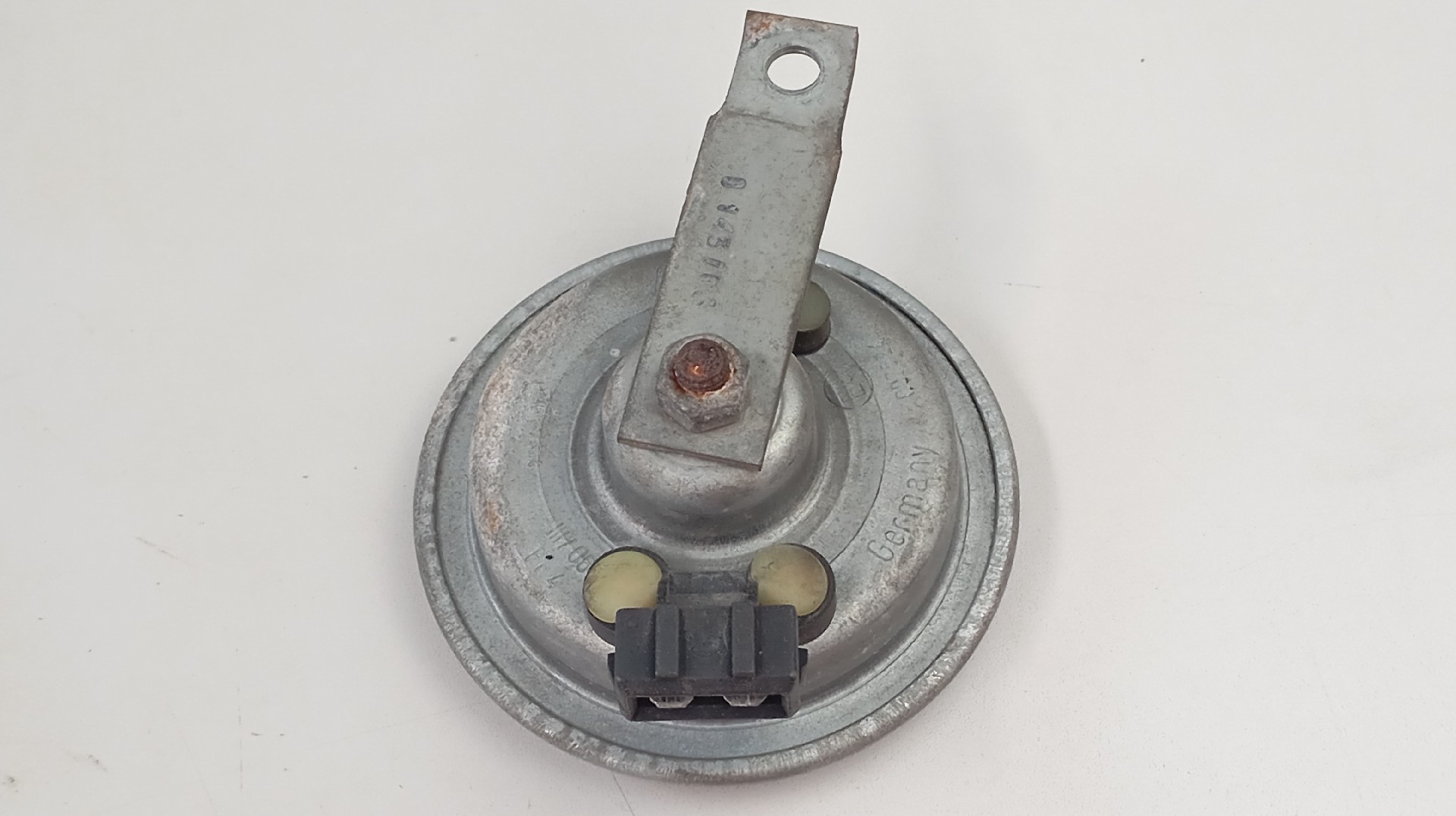 Buzina  TOYOTA COROLLA 2.0 D-4D Imagem-1