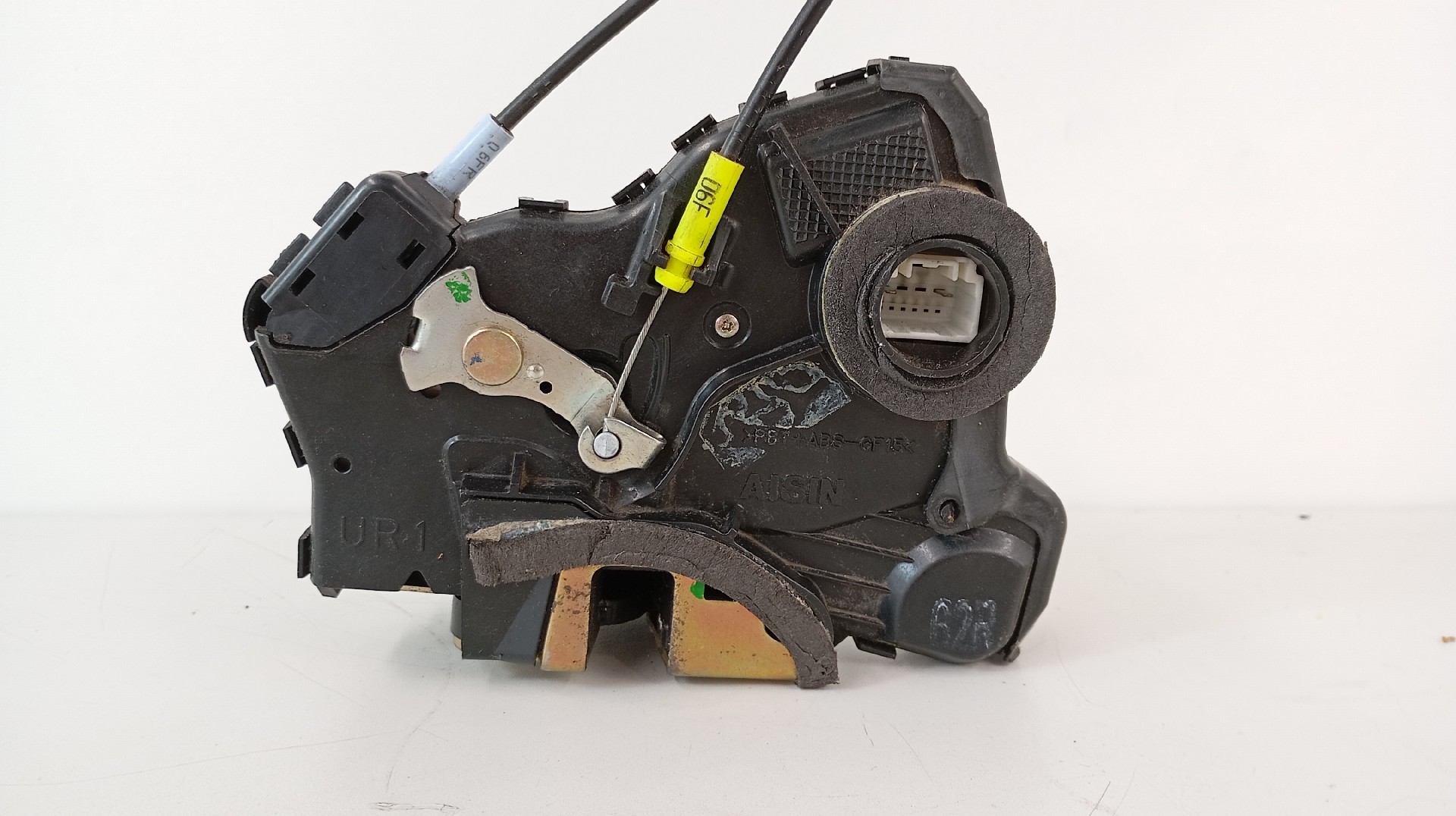 Fecho da Porta Frente Direita TOYOTA COROLLA 2.0 D-4D Imagem-1