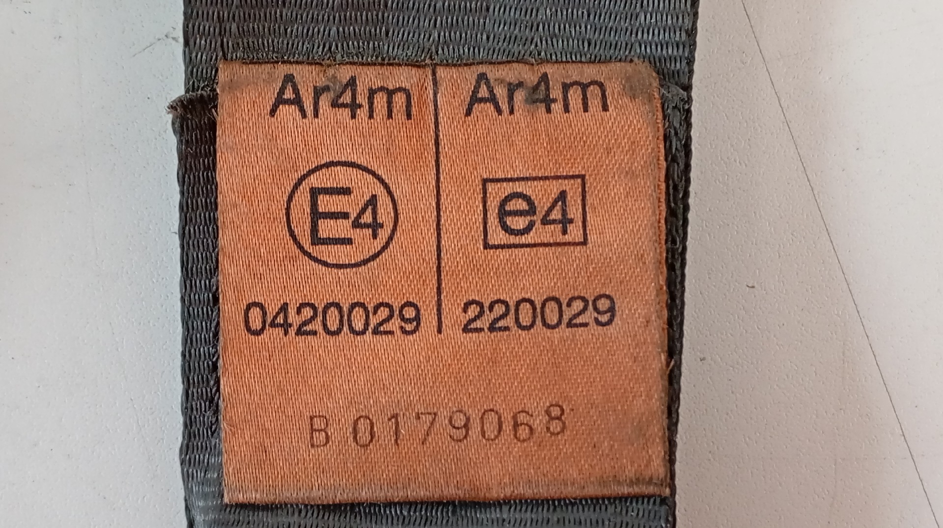 Pré-Tensor / Cinto Frente Direito SUZUKI VITARA (ET, TA, TD) | 88 - 02 Imagem-1