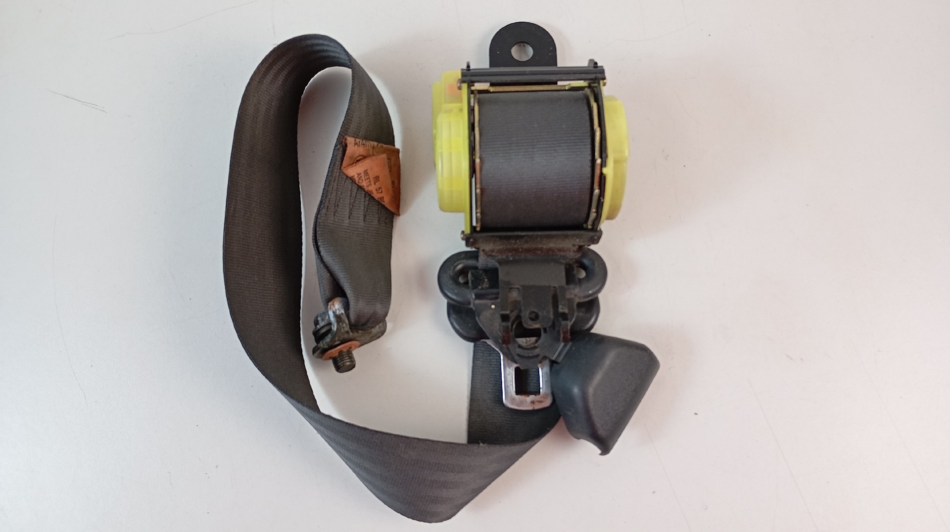 Pré-Tensor / Cinto Traseiro Esquerdo SUZUKI VITARA (ET, TA, TD) | 88 - 02