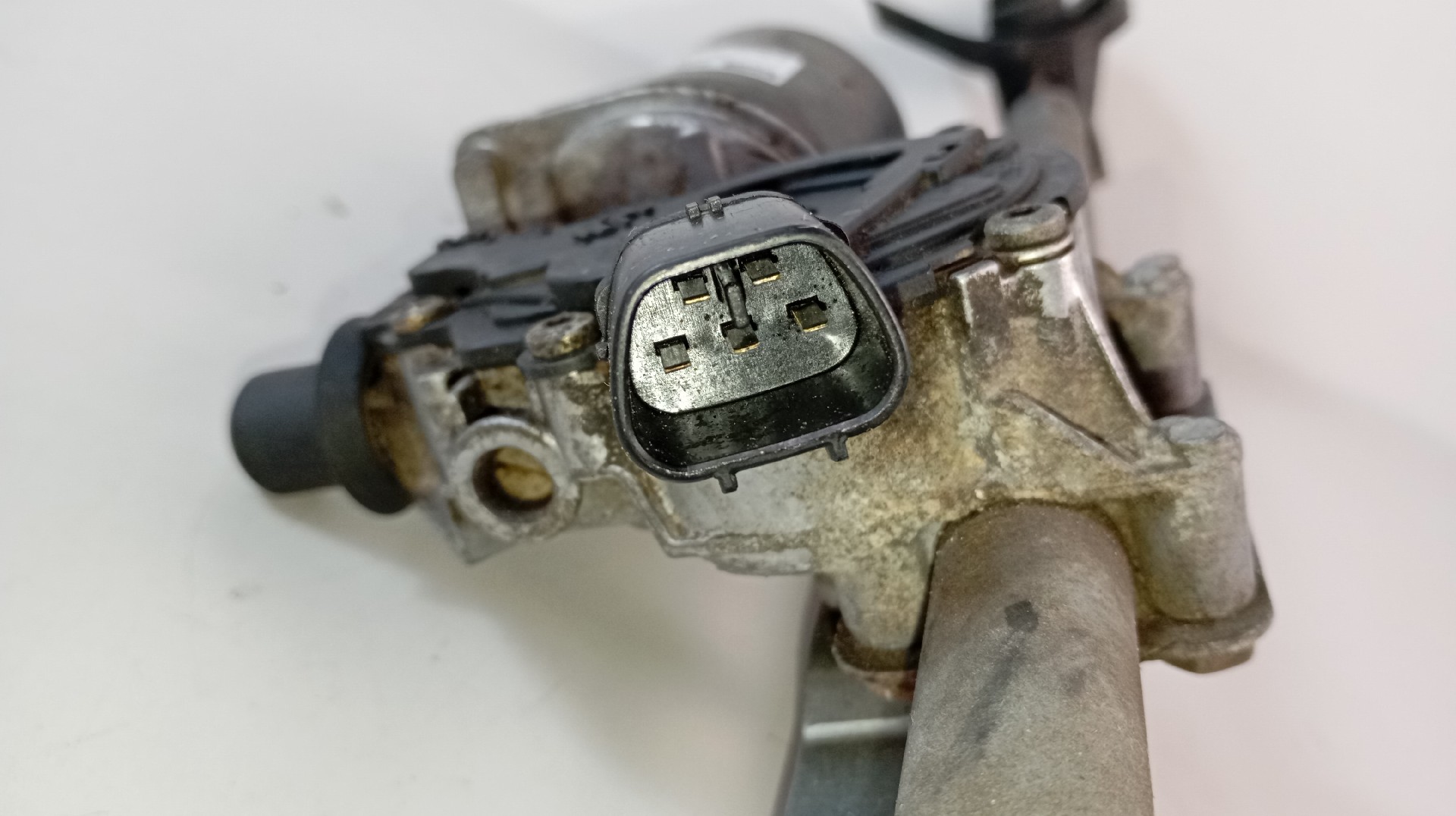 Motor Limpa Vidros Frente TOYOTA COROLLA 2.0 D-4D Imagem-2