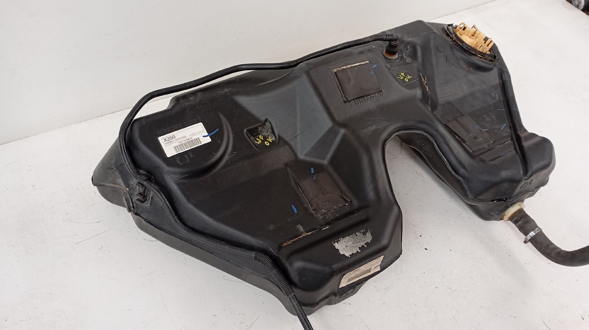 Depósito de Combustível JAGUAR XF (X250) | 08 - 15 Imagem-2