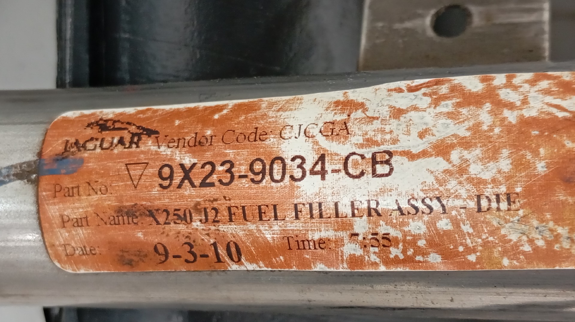 Depósito de Combustível JAGUAR XF (X250) | 08 - 15 Imagem-12