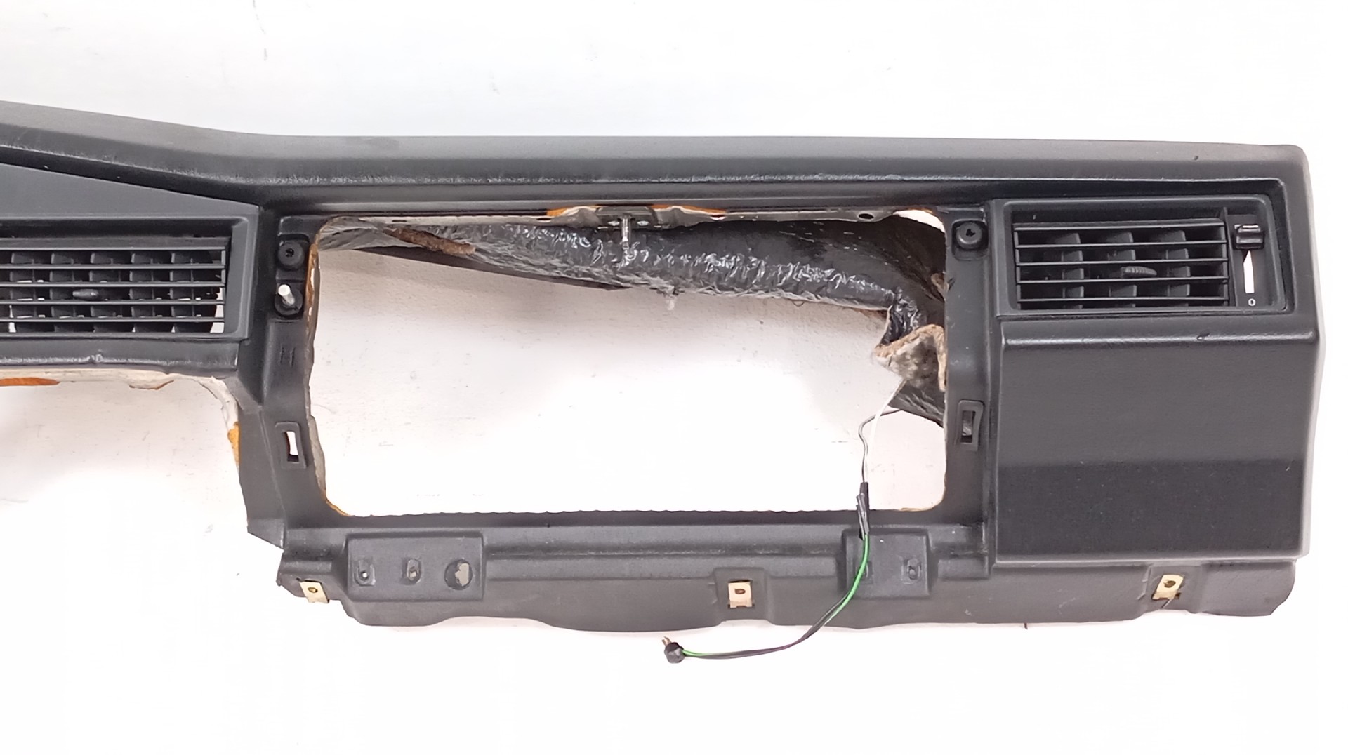 Dashboard MERCEDES-BENZ 190 (W201) | 82 - 93 Imagem-1