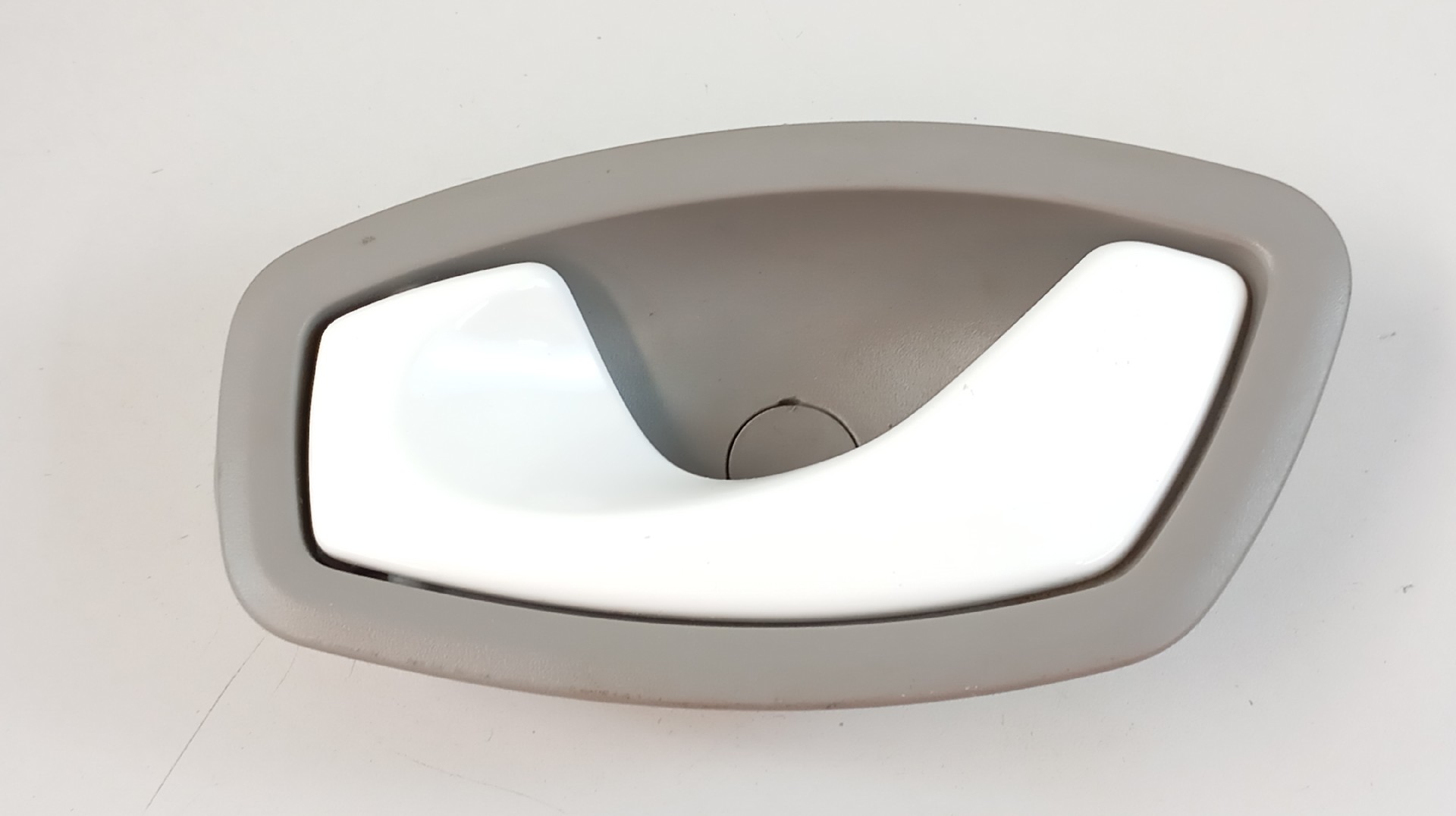 Puxador Interior Porta Traseira Esquerda RENAULT ZOE (BFM_) | 12 - 