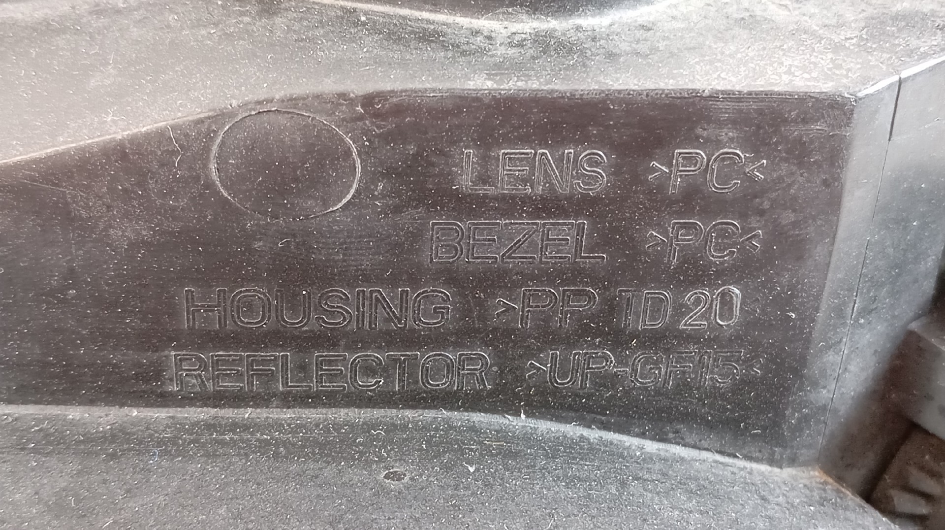 Right Headlight  FORD FOCUS I 1.6 16V Imagem-5