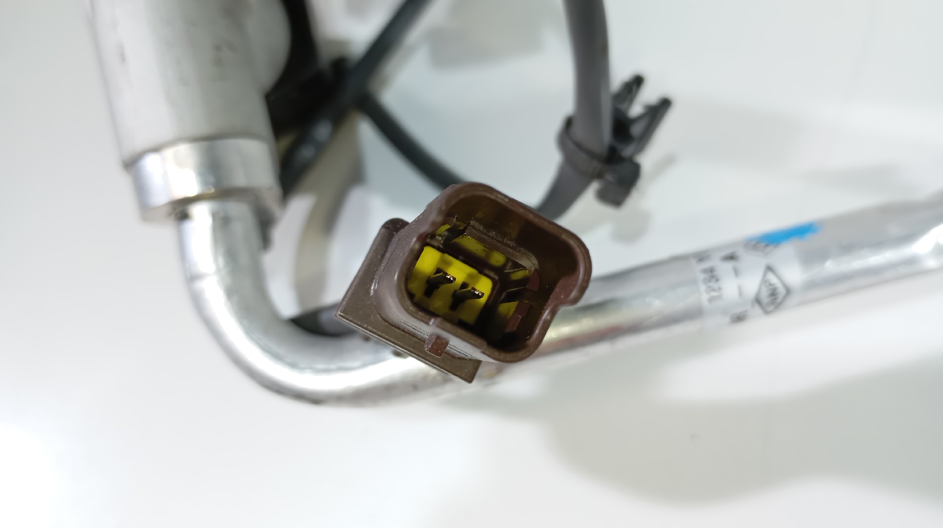 Tubo AC RENAULT ZOE 2019- Imagem-4