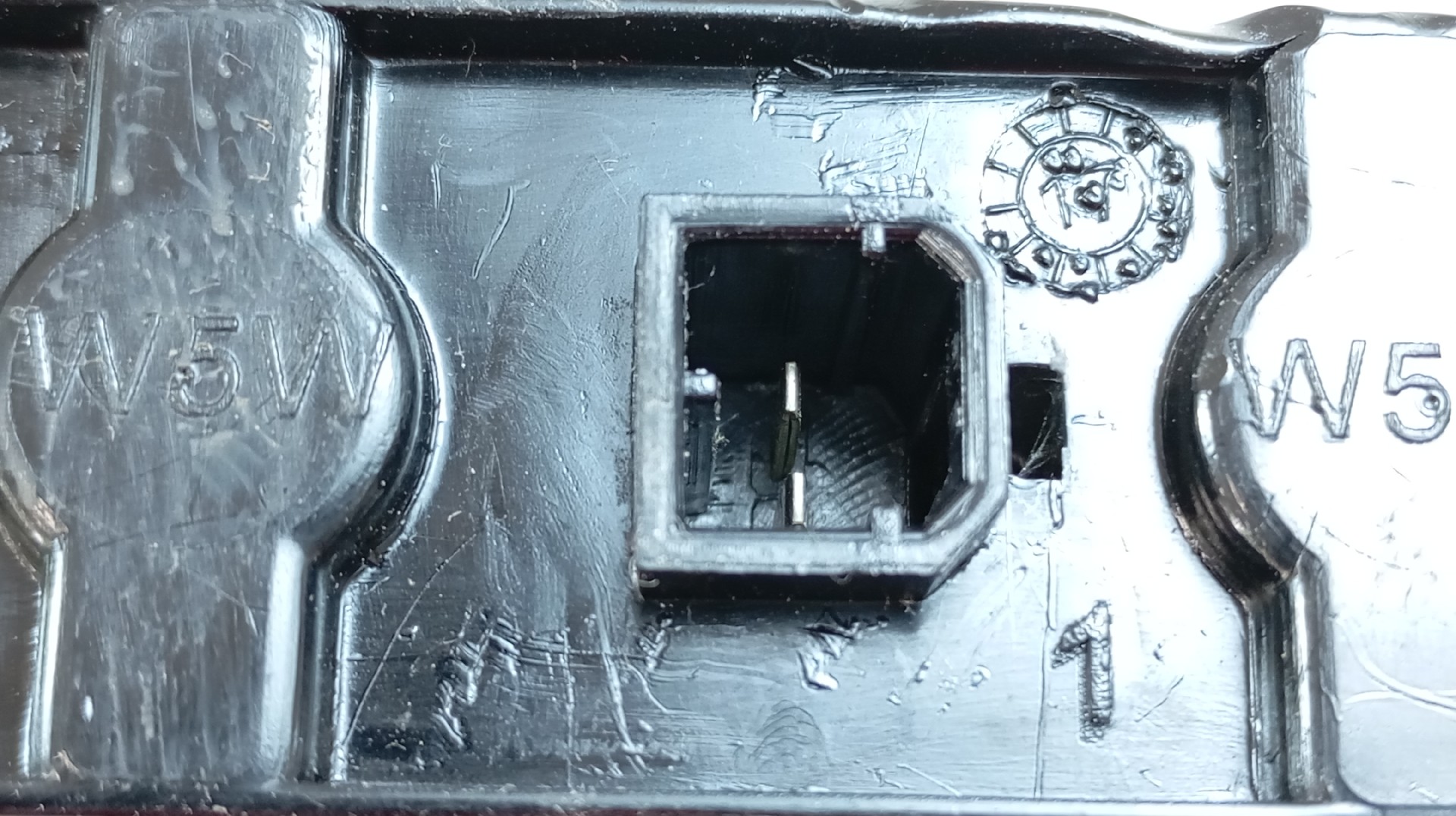 Farolim 3º Stop Traseiro FIAT FIORINO Caixa/Combi (225_) | 07 -  Imagem-2