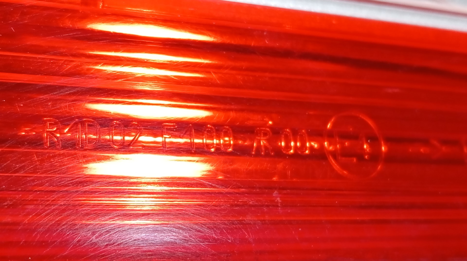 Farolim Stop Mala Direito  PEUGEOT 508 RXH Imagem-1