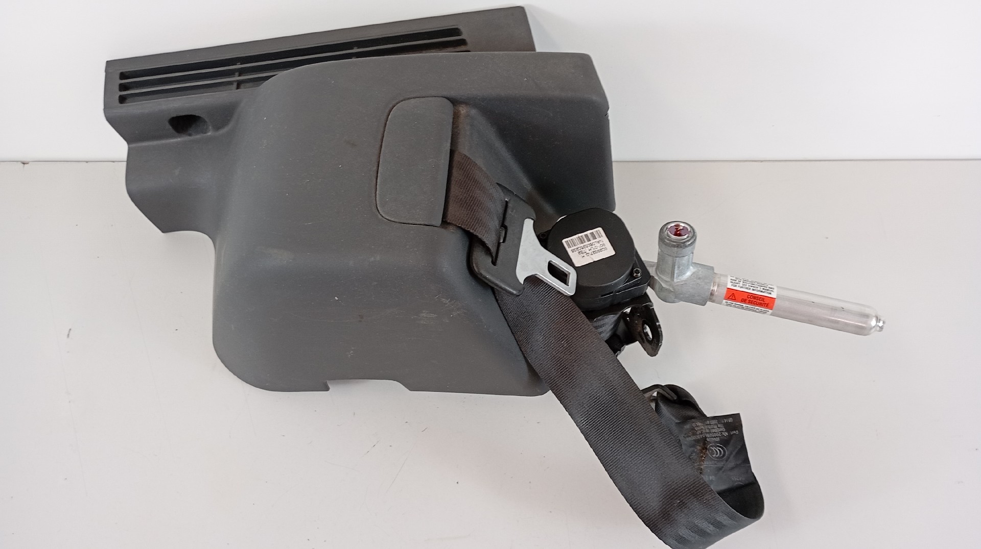 Pré-Tensor / Cinto Traseiro Esquerdo VOLVO V50 (545) | 03 - 12