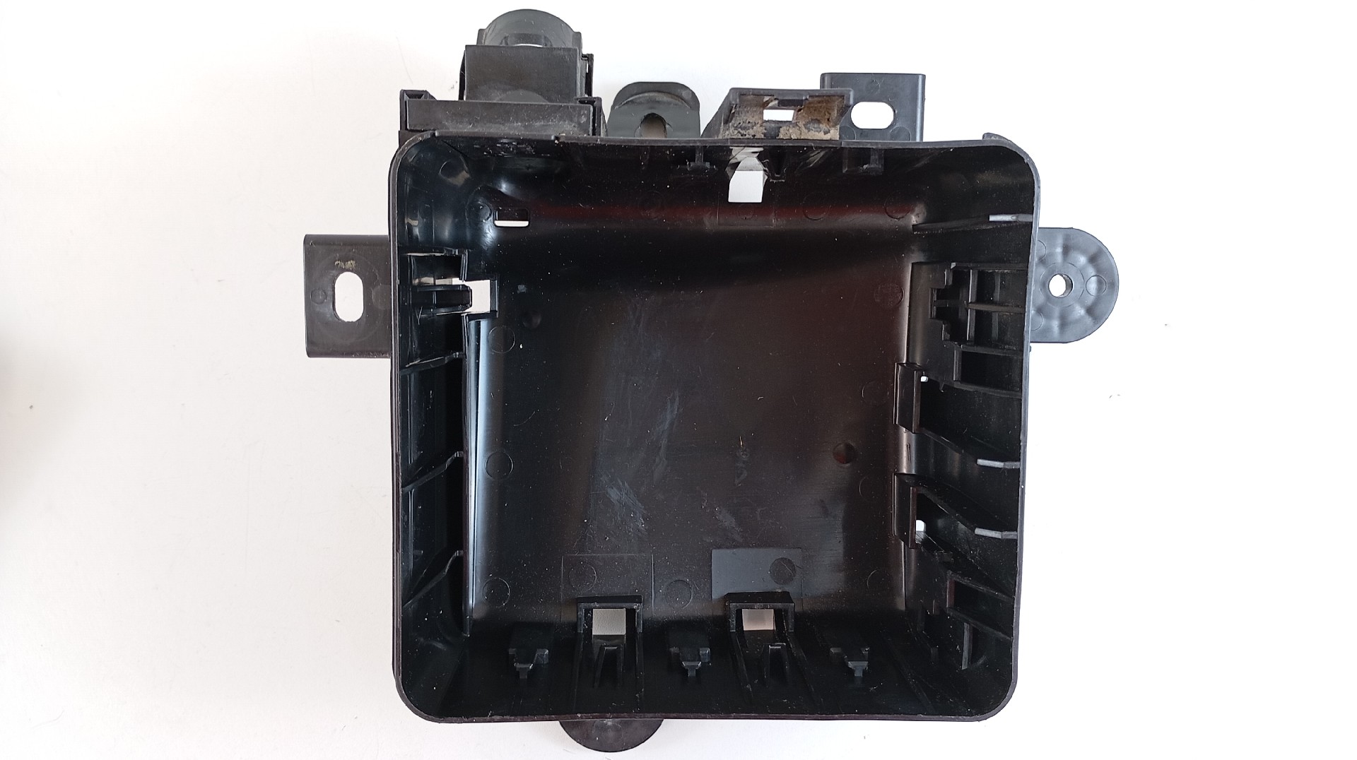 Caixa de Fusíveis Plástica NISSAN LEAF (ZE1_) | 17 -  Imagem-4