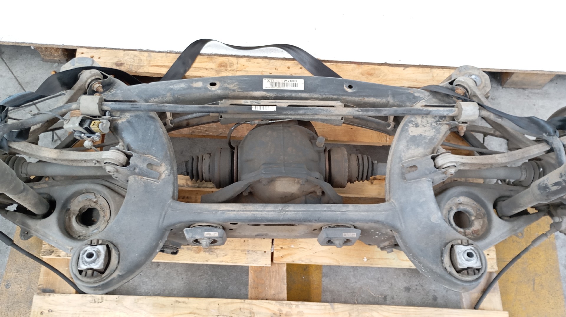 Eixo Traseiro MERCEDES-BENZ E-CLASS (W212) | 09 - 16 Imagem-1