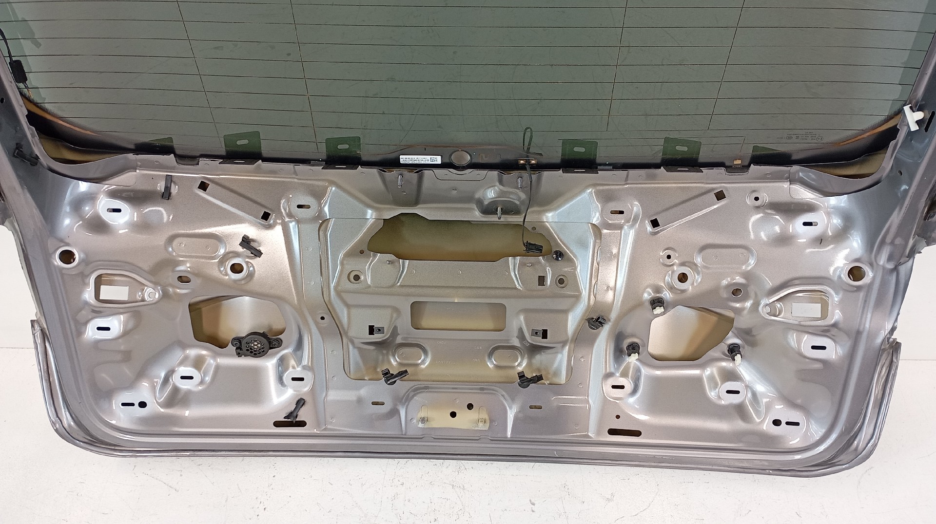 Porta da Mala Bagageira AUDI Q4 E-TRON (F4B) Imagem-2