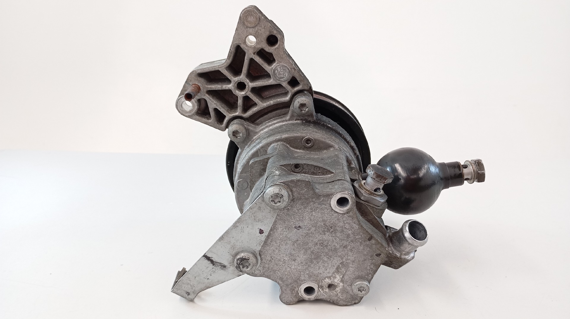 Bomba Direção Assistida BMW 730D Imagem-4