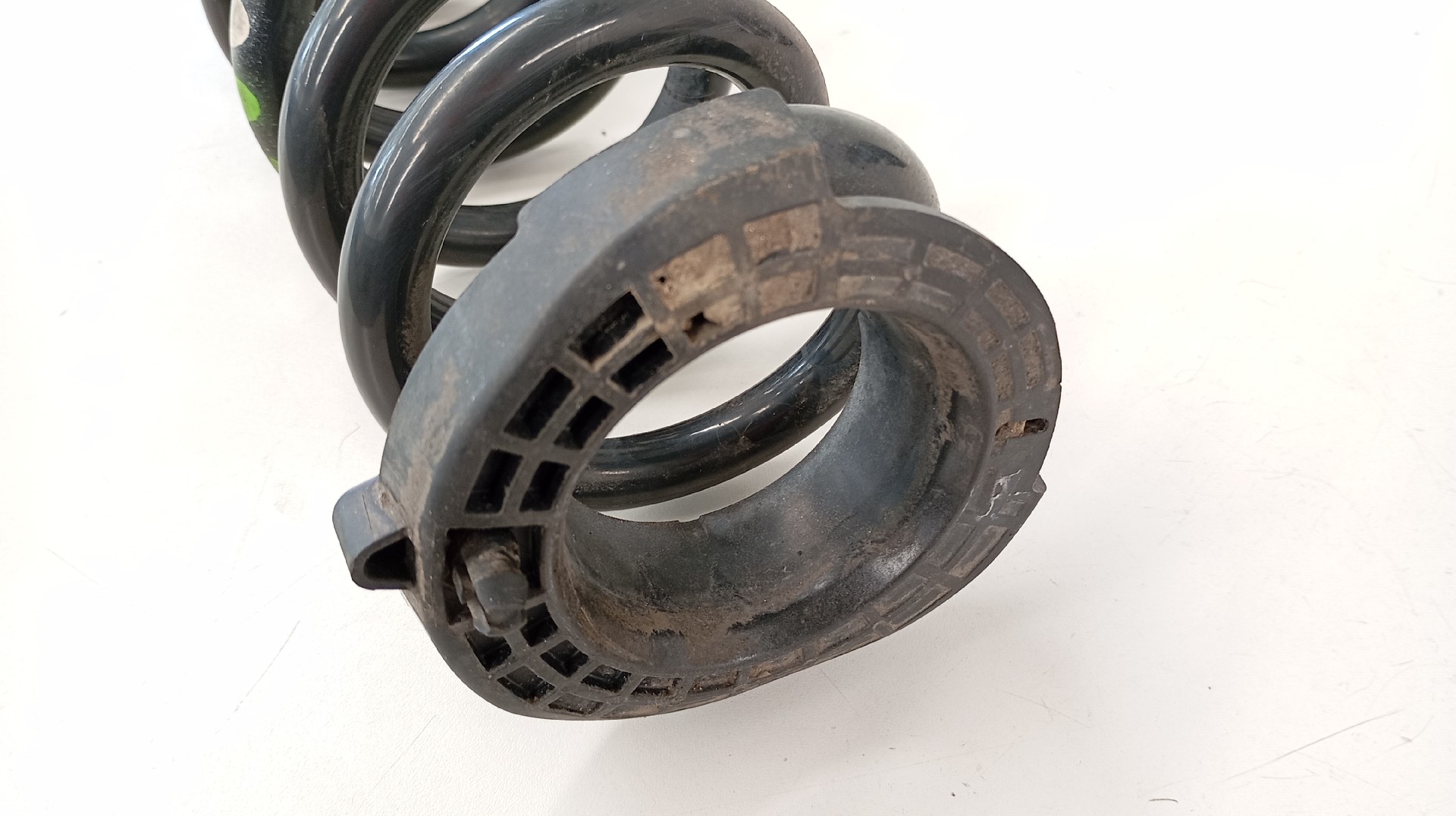 Mola Suspensão Traseira MERCEDES-BENZ C-CLASS (W205) | 13 -  Imagem-1