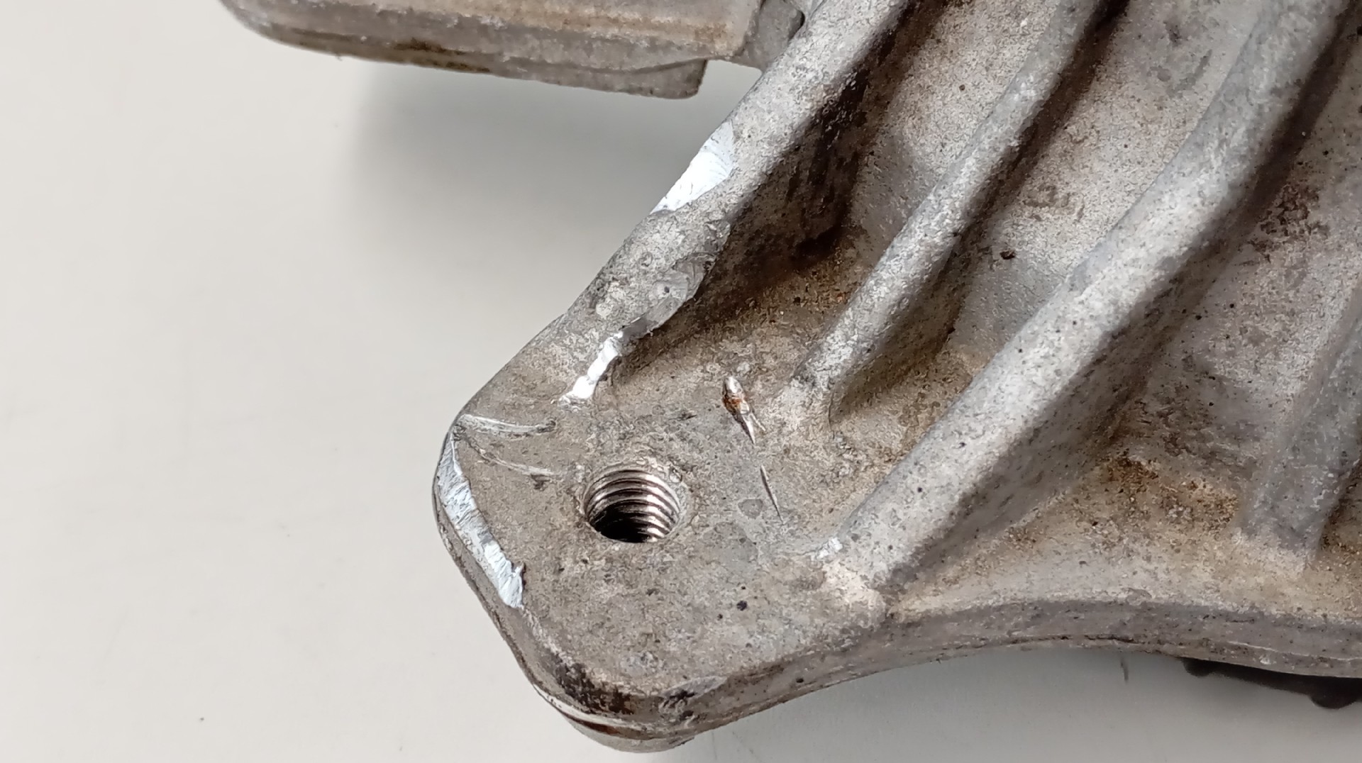 Apoio do Motor MERCEDES-BENZ C-CLASS (W205) | 13 -  Imagem-3