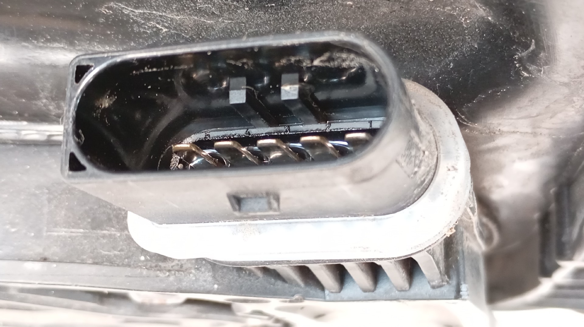 Depósito Adblue MERCEDES-BENZ C-CLASS (W205) | 13 -  Imagem-3