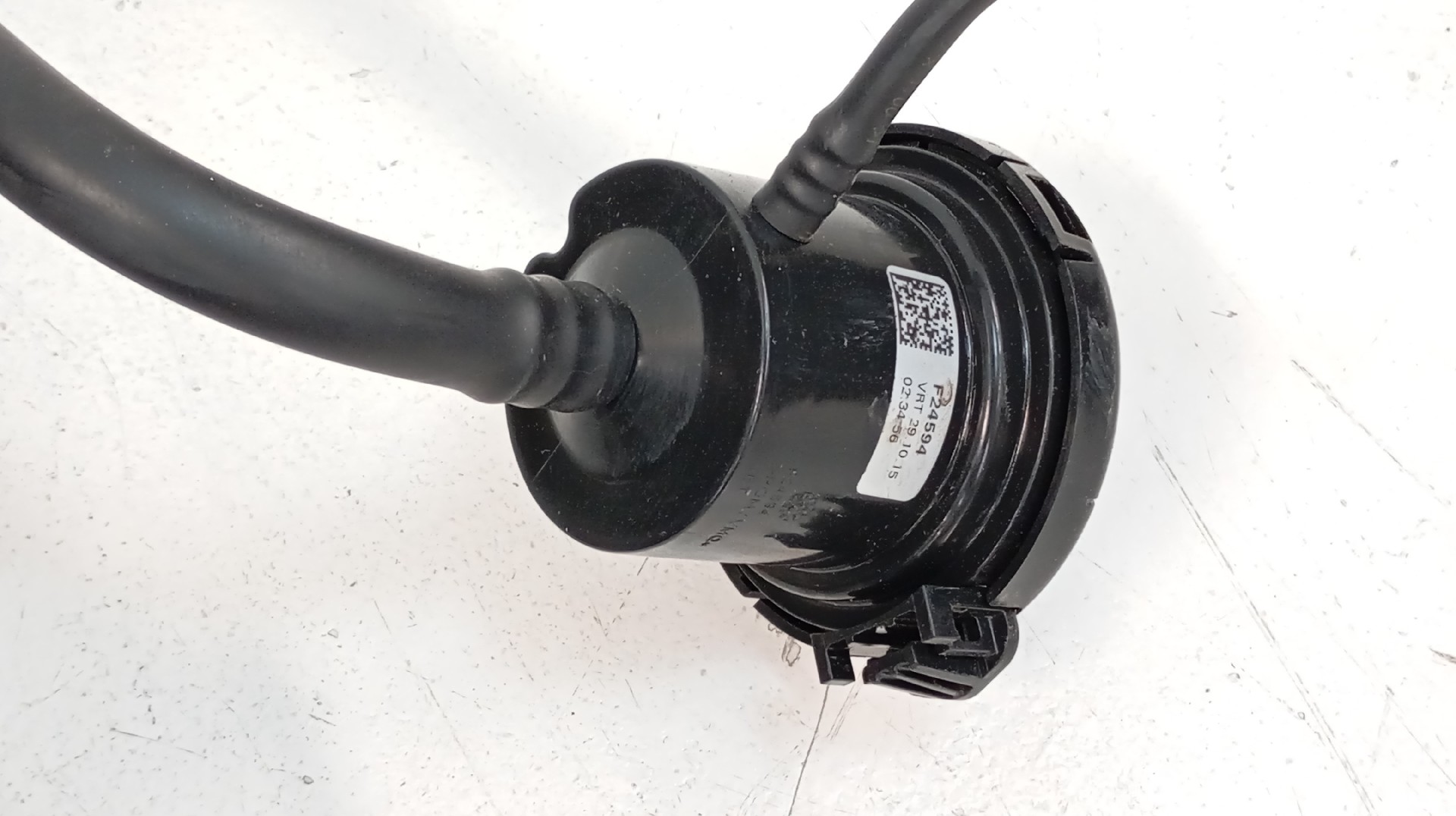 Depósito Adblue MERCEDES-BENZ C-CLASS (W205) | 13 -  Imagem-10