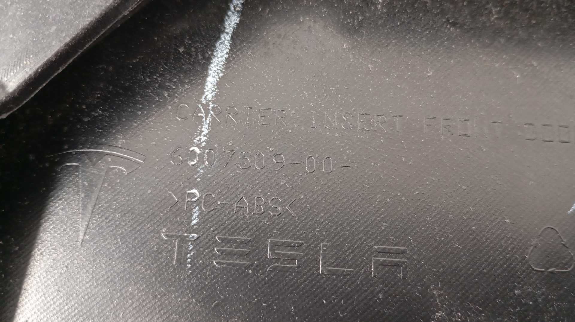 Quartela / Forra Porta Frente Esquerda TESLA MODEL S (5YJS) | 12 -  Imagem-5