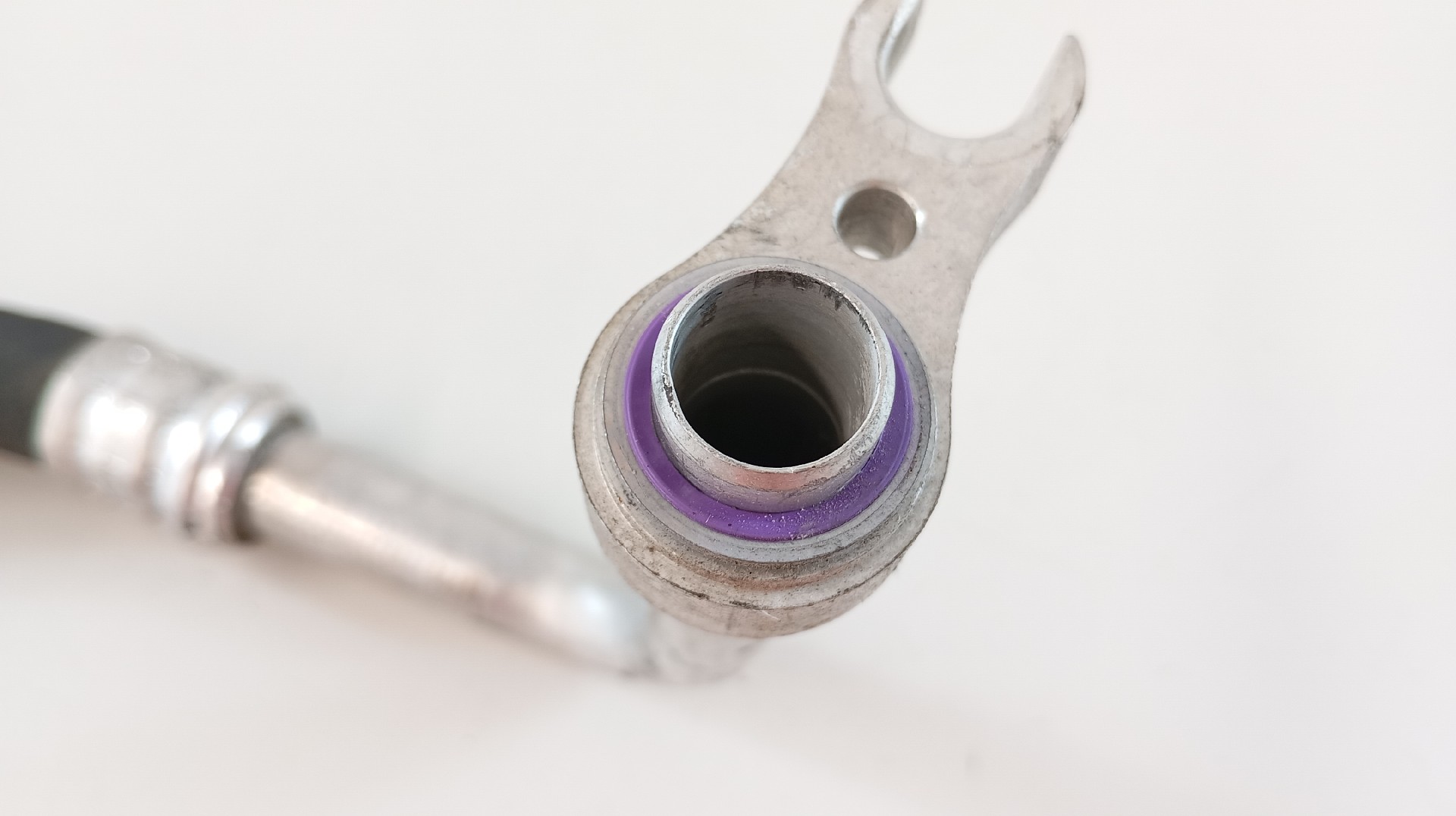 Tubo AC MERCEDES-BENZ C-CLASS (W205) | 13 -  Imagem-1