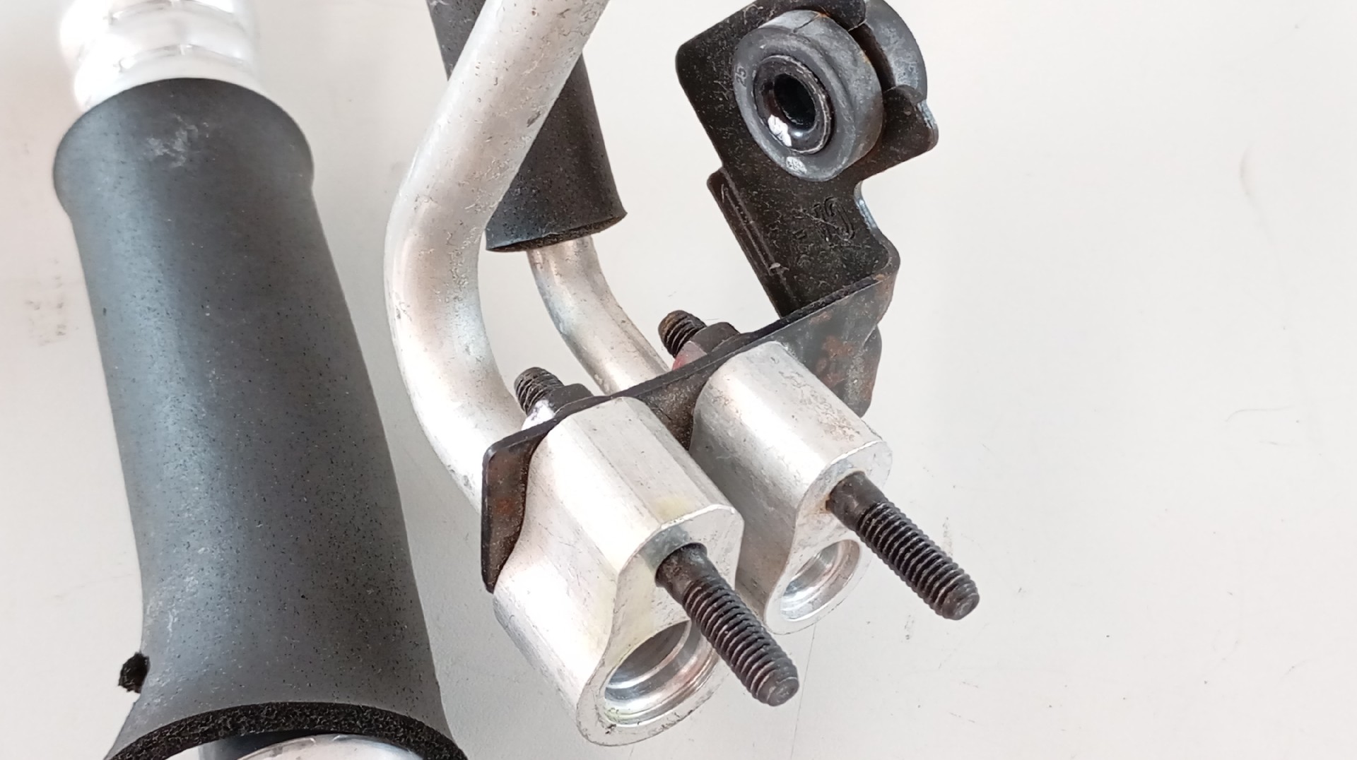 Tubo AC KIA SOUL EV Imagem-3