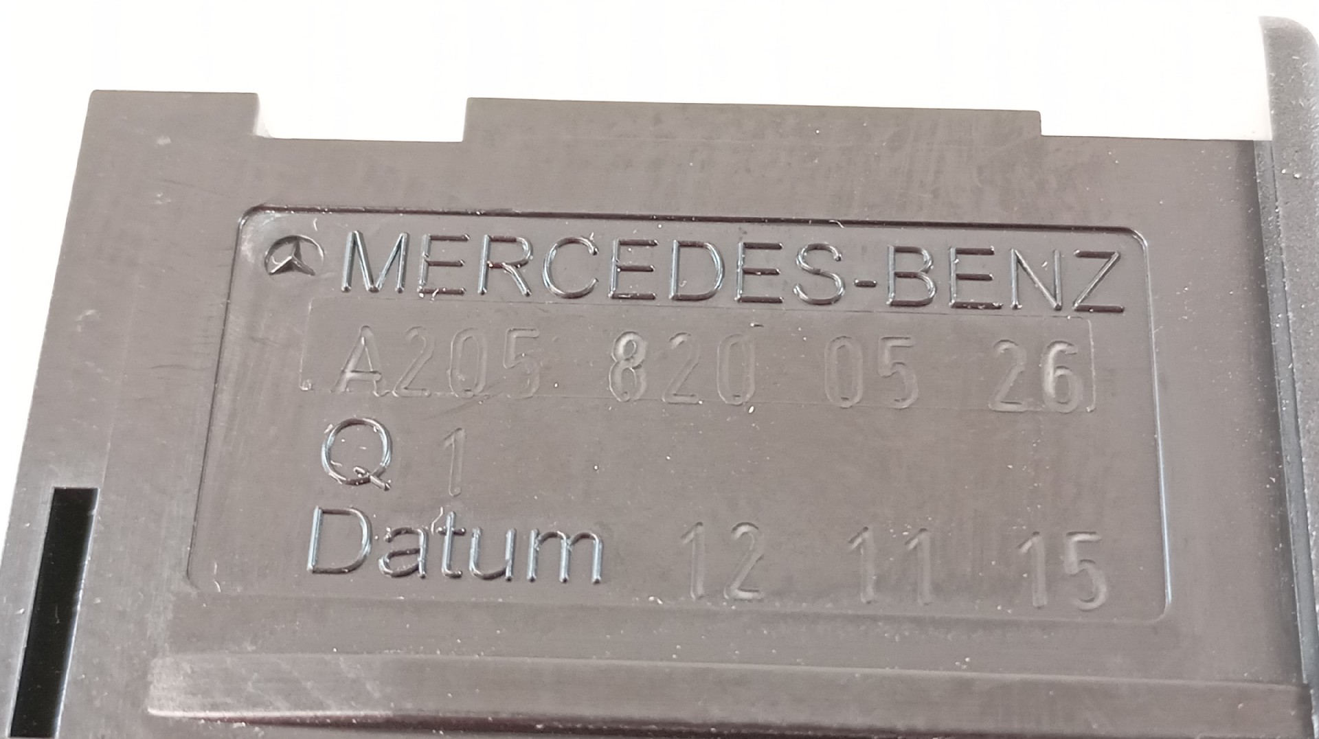 Porta USB Rádio MERCEDES-BENZ C-CLASS (W205) | 13 -  Imagem-3