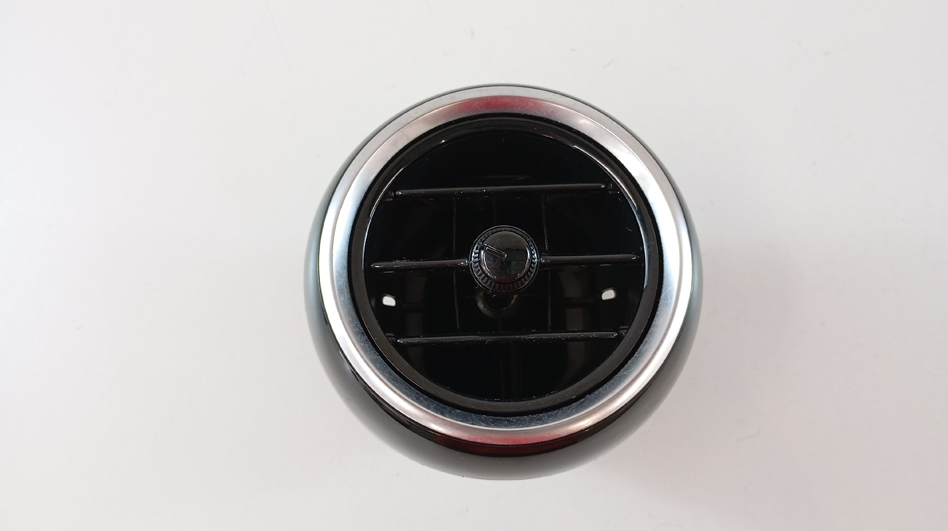 Purgador de Ar Frente Esquerdo MERCEDES-BENZ C-CLASS (W205) | 13 -  Imagem-0