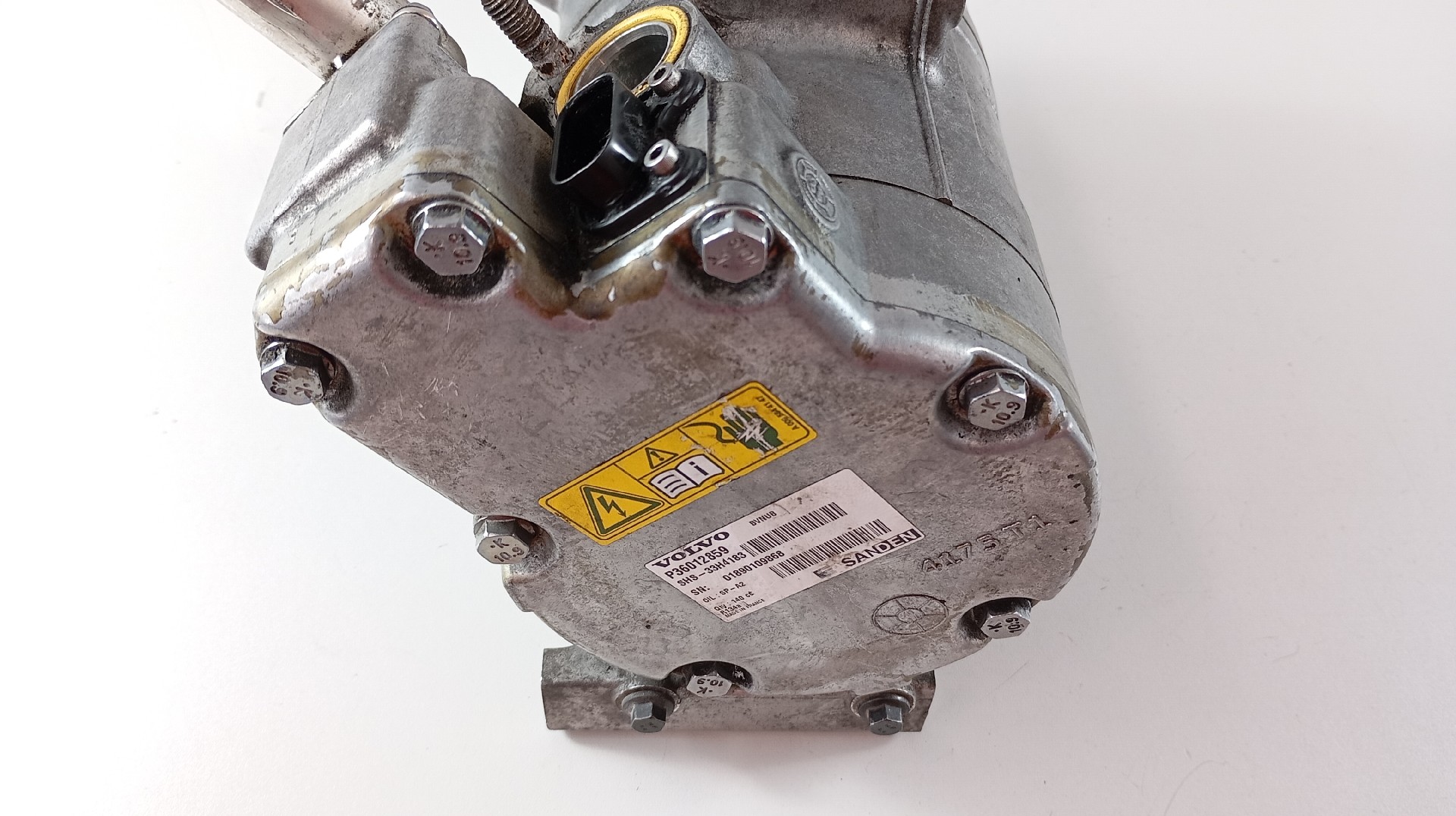 Compressor do Ar Condicionado VOLVO V60 I (155, 157) | 10 -  Imagem-7