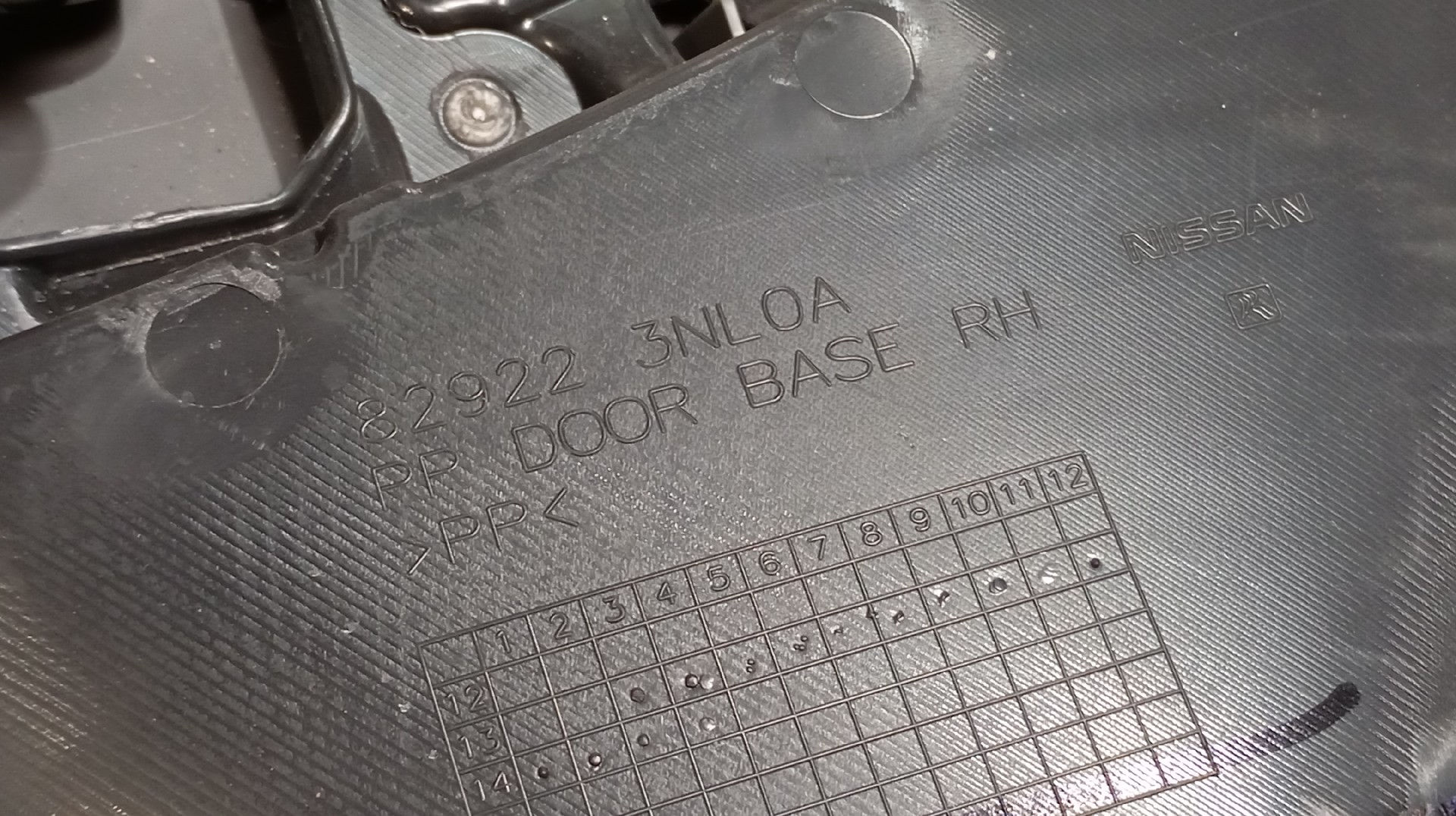 Quartela / Forra Porta Traseira Direita NISSAN LEAF ACENTA Imagem-3