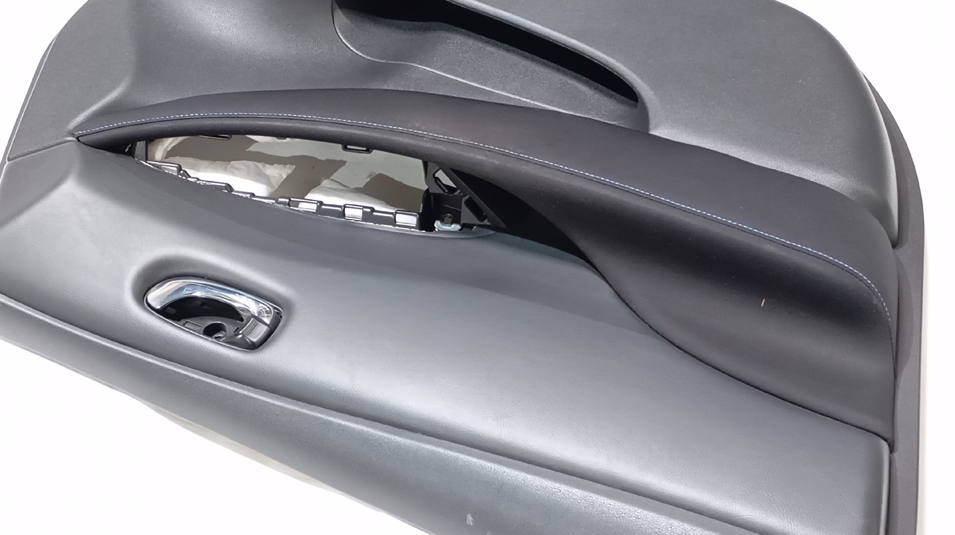 Quartela / Forra Porta Frente Esquerda NISSAN LEAF (ZE1_) | 17 -  Imagem-4