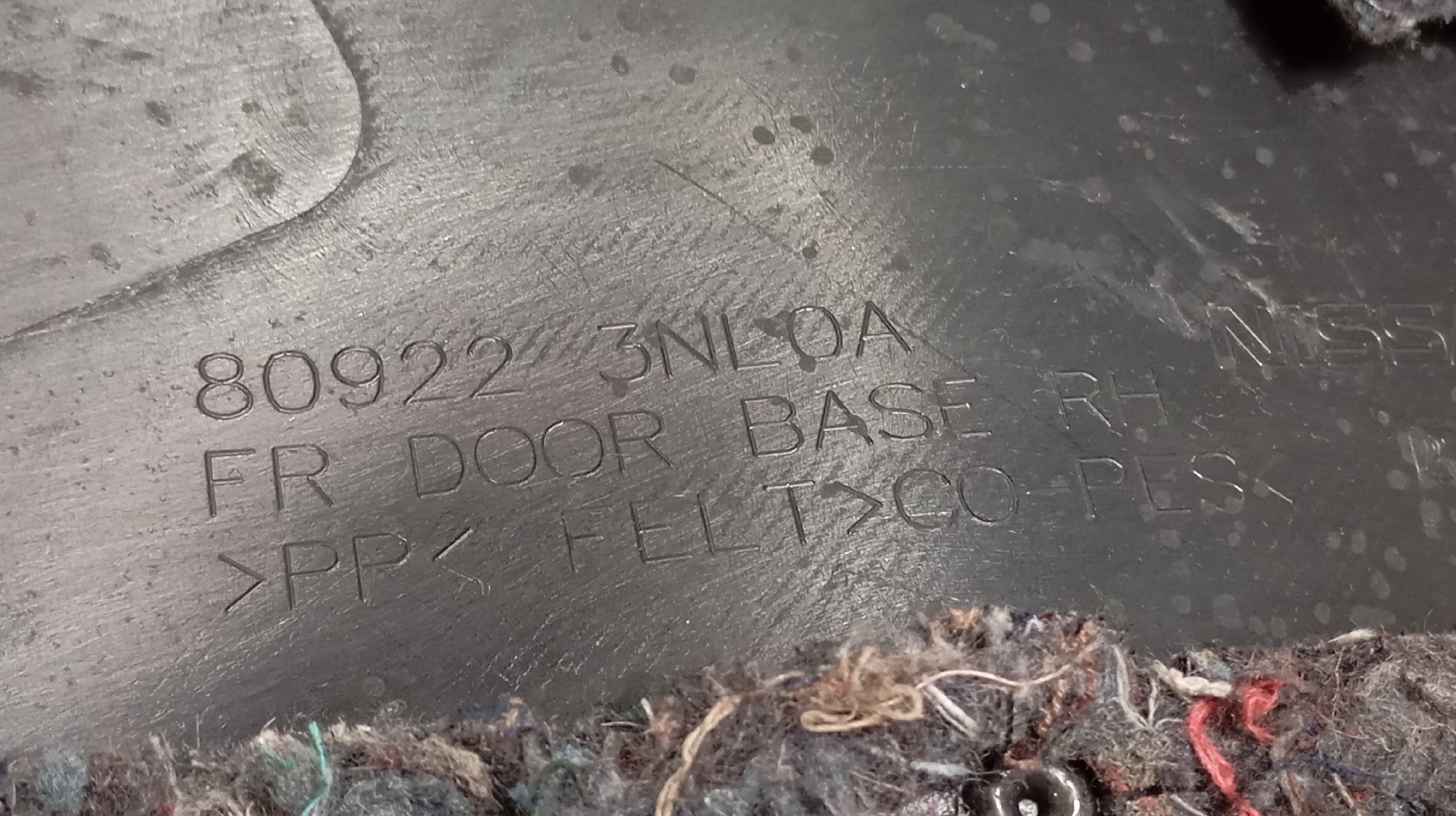 Quartela / Forra Porta Frente Direita NISSAN LEAF ACENTA Imagem-3