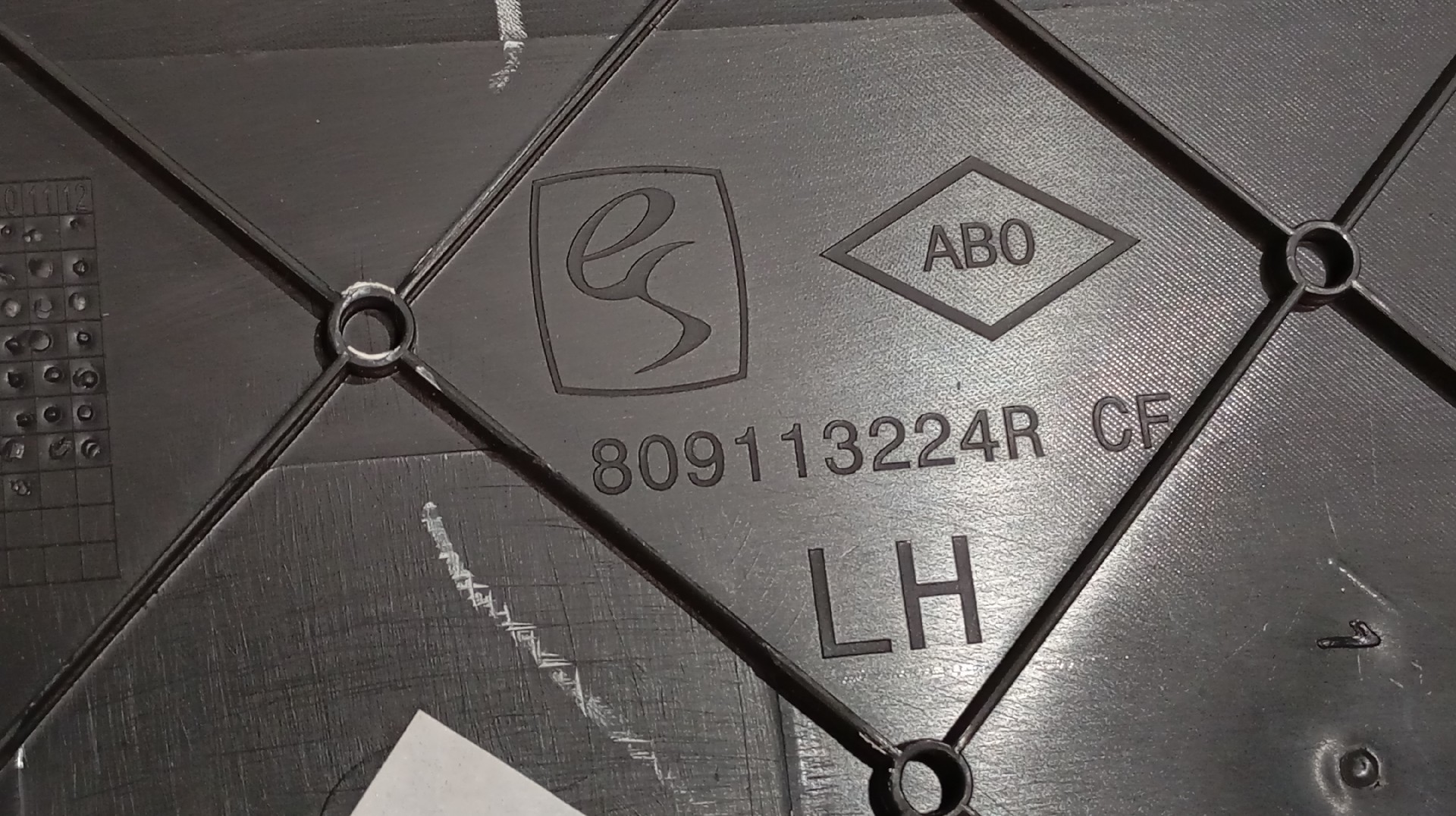 Quartela / Forra Porta Traseira Esquerda DACIA SANDERO | 08 -  Imagem-4