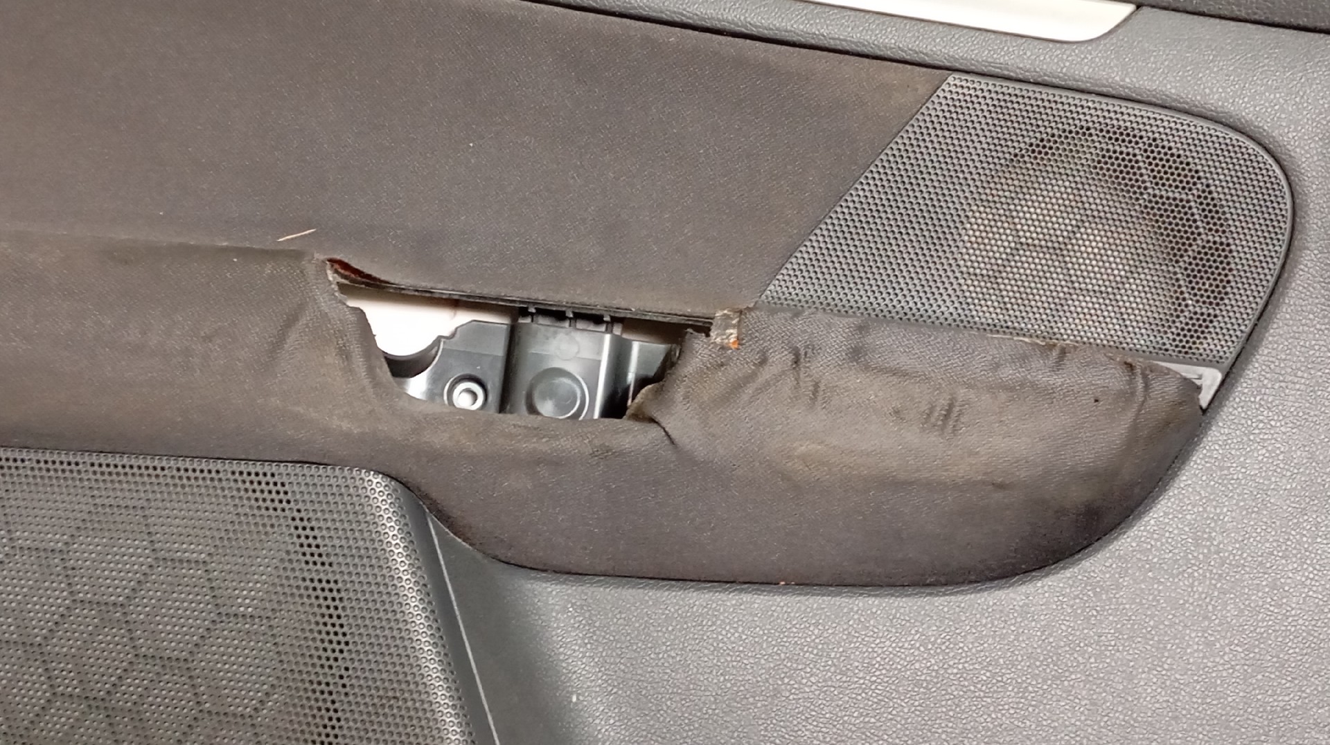 Quartela / Forra Porta Frente Esquerda VOLKSWAGEN GOLF V (1K1) | 03 - 09 Imagem-1