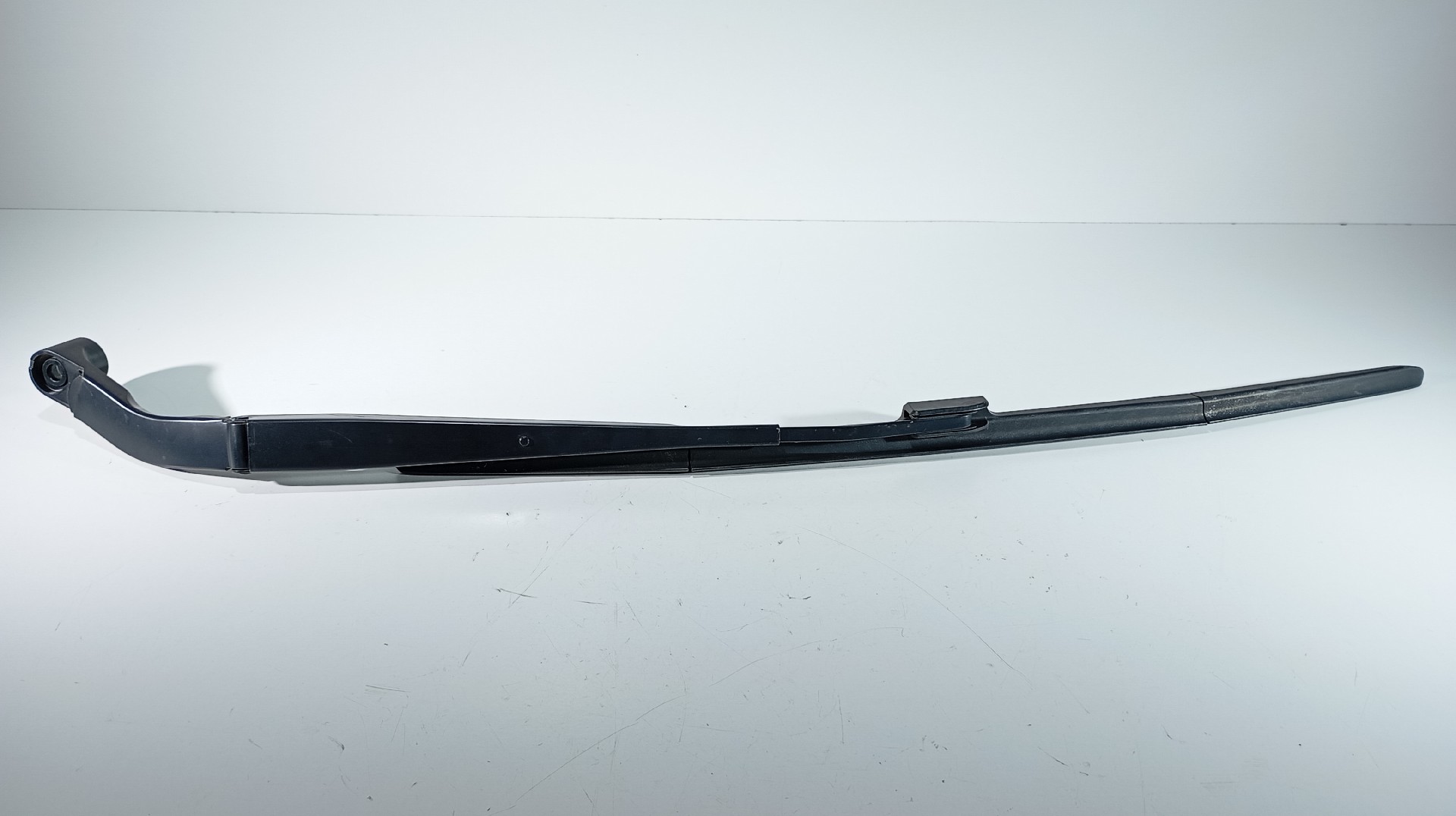 Braço Limpa Vidros Esquerdo NISSAN LEAF (ZE0) | 10 - 