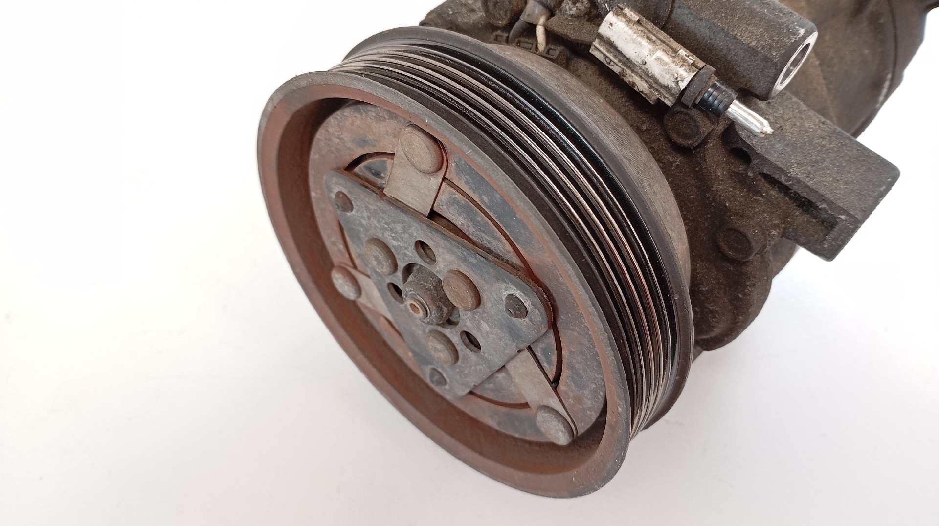 A/C Copmpressor RENAULT CLIO II Caixa (SB0/1/2_) | 98 -  Imagem-4