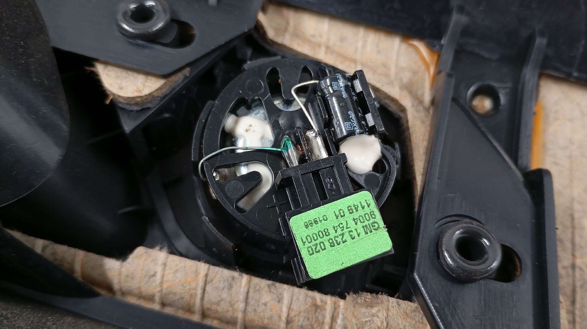 Quartela / Forra Porta Frente Direita OPEL ZAFIRA B Van (A05) | 05 - 15 Imagem-3