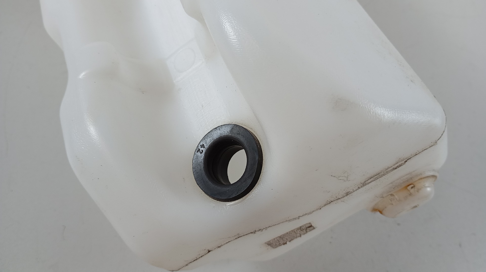 Depósito / Reservatorio Limpa Vidros RENAULT ZOE Imagem-5