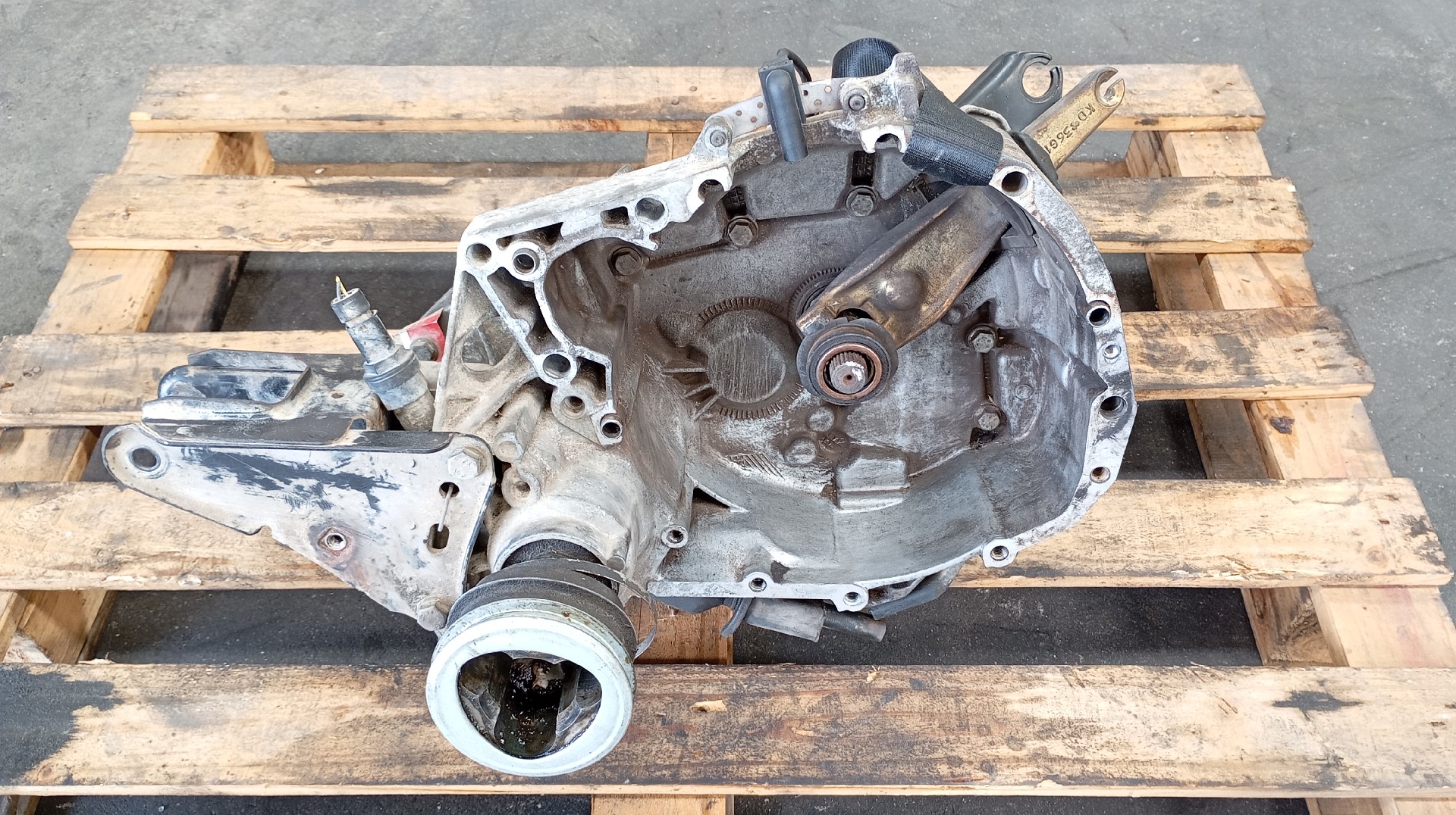 Caixa de Velocidades RENAULT MEGANE I Coach (DA0/1_) | 96 - 03