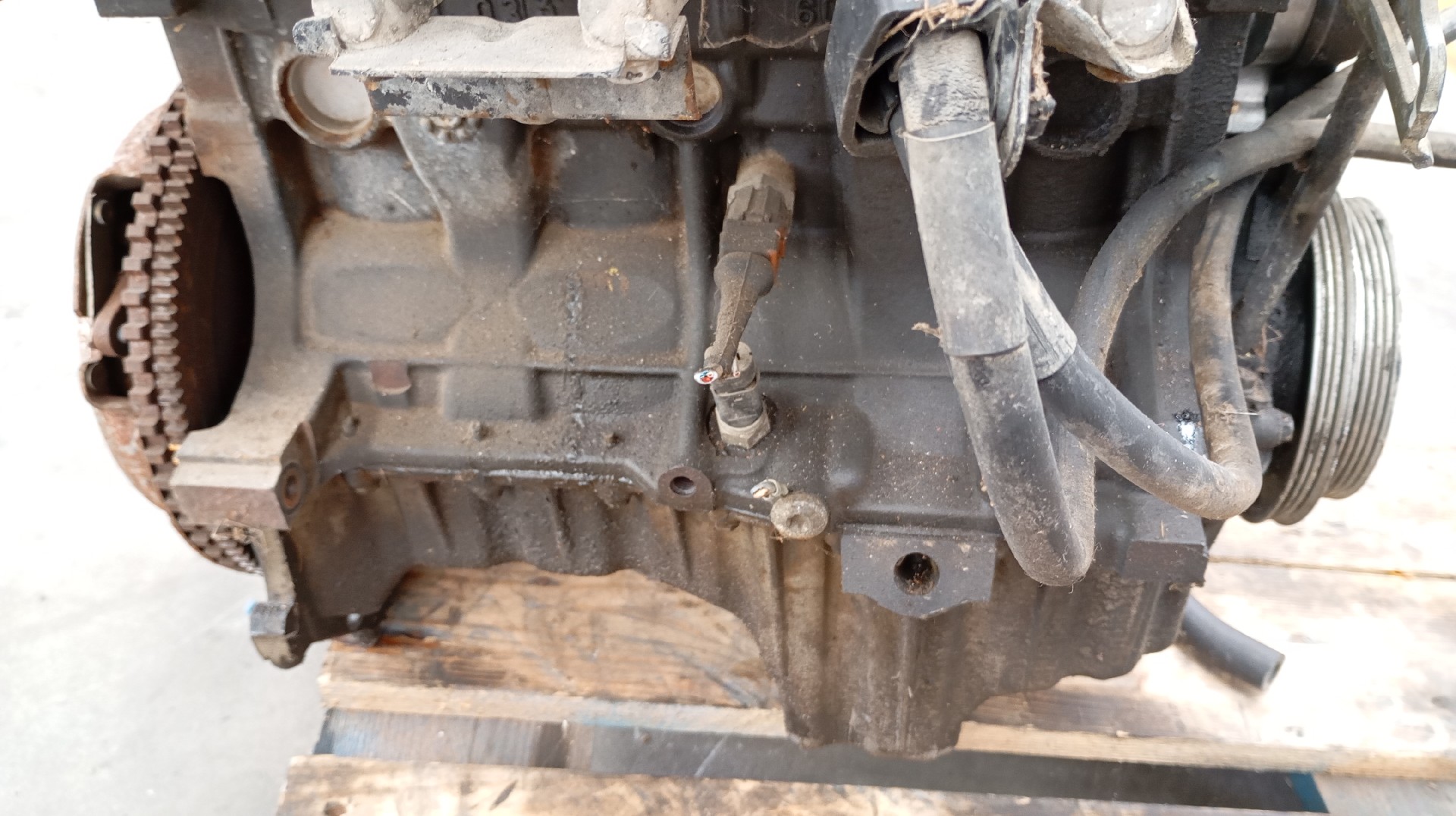 Motor  RENAULT MEGANE I Coach (DA0/1_) | 96 - 03 Imagem-7