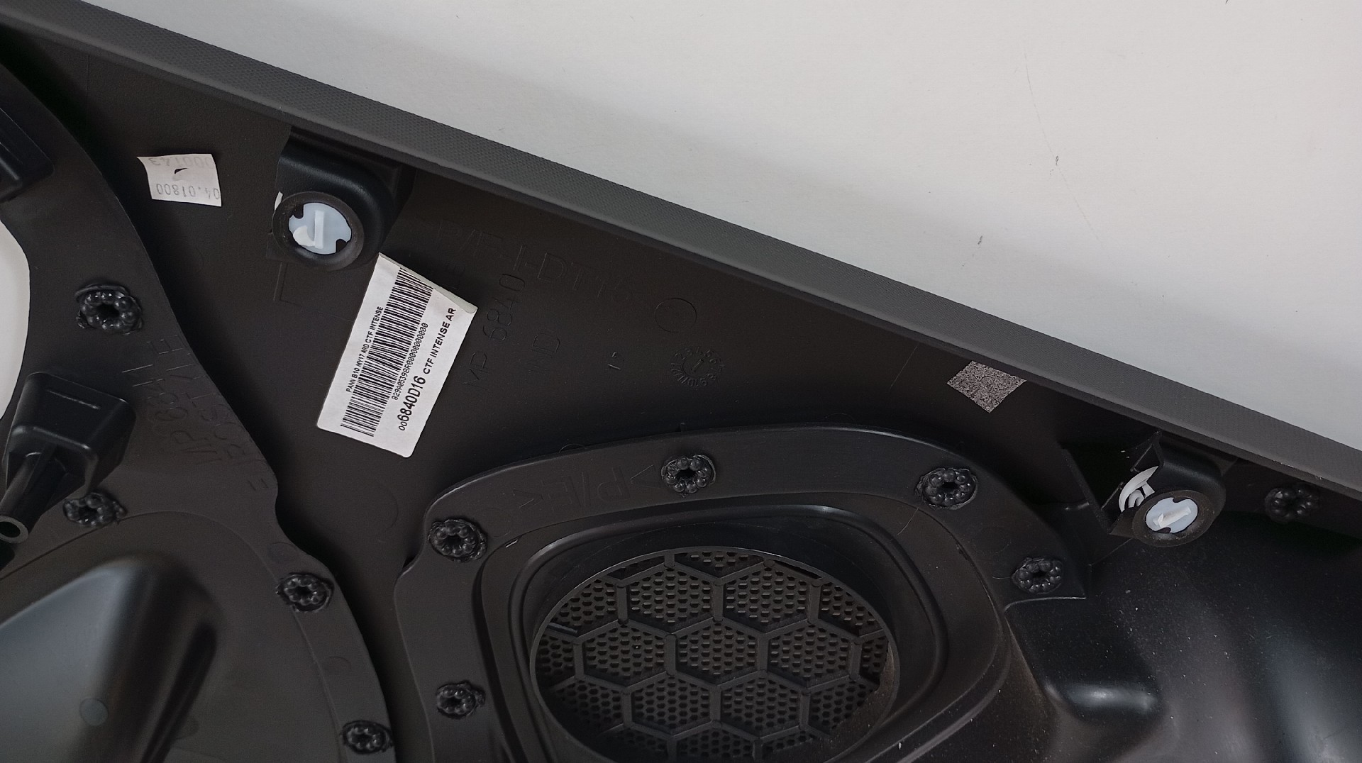 Quartela / Forra Porta Traseira Direita RENAULT ZOE 2017- Imagem-2